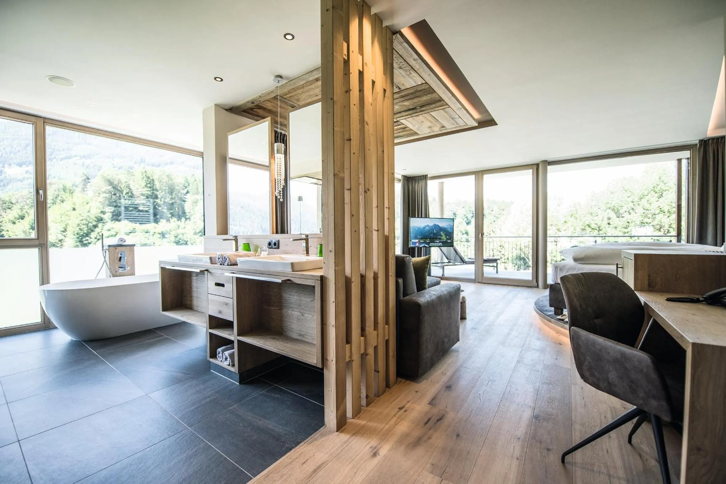 Decorative detail in Hotel Kronblick