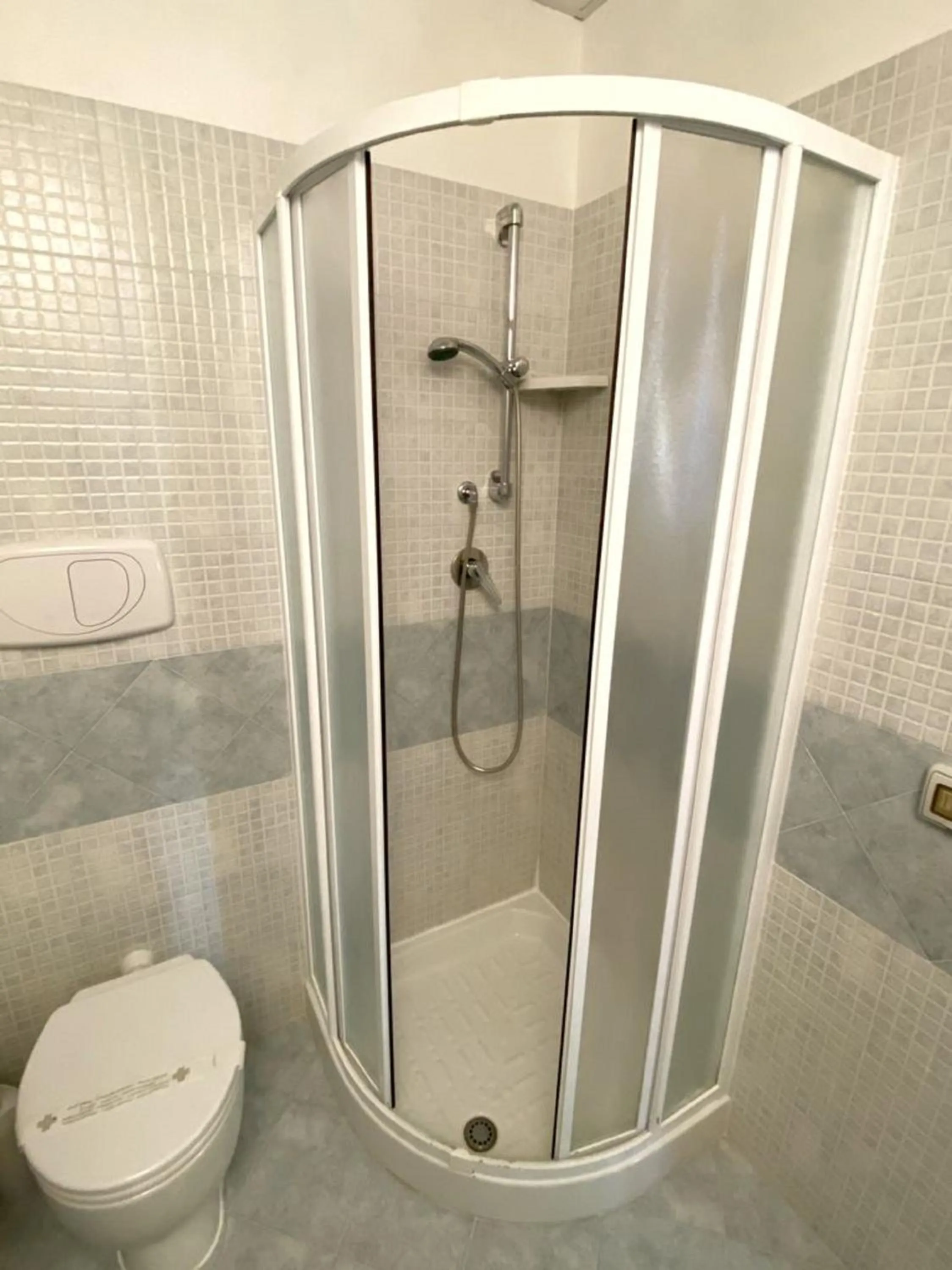 Shower in Hotel San Paolo