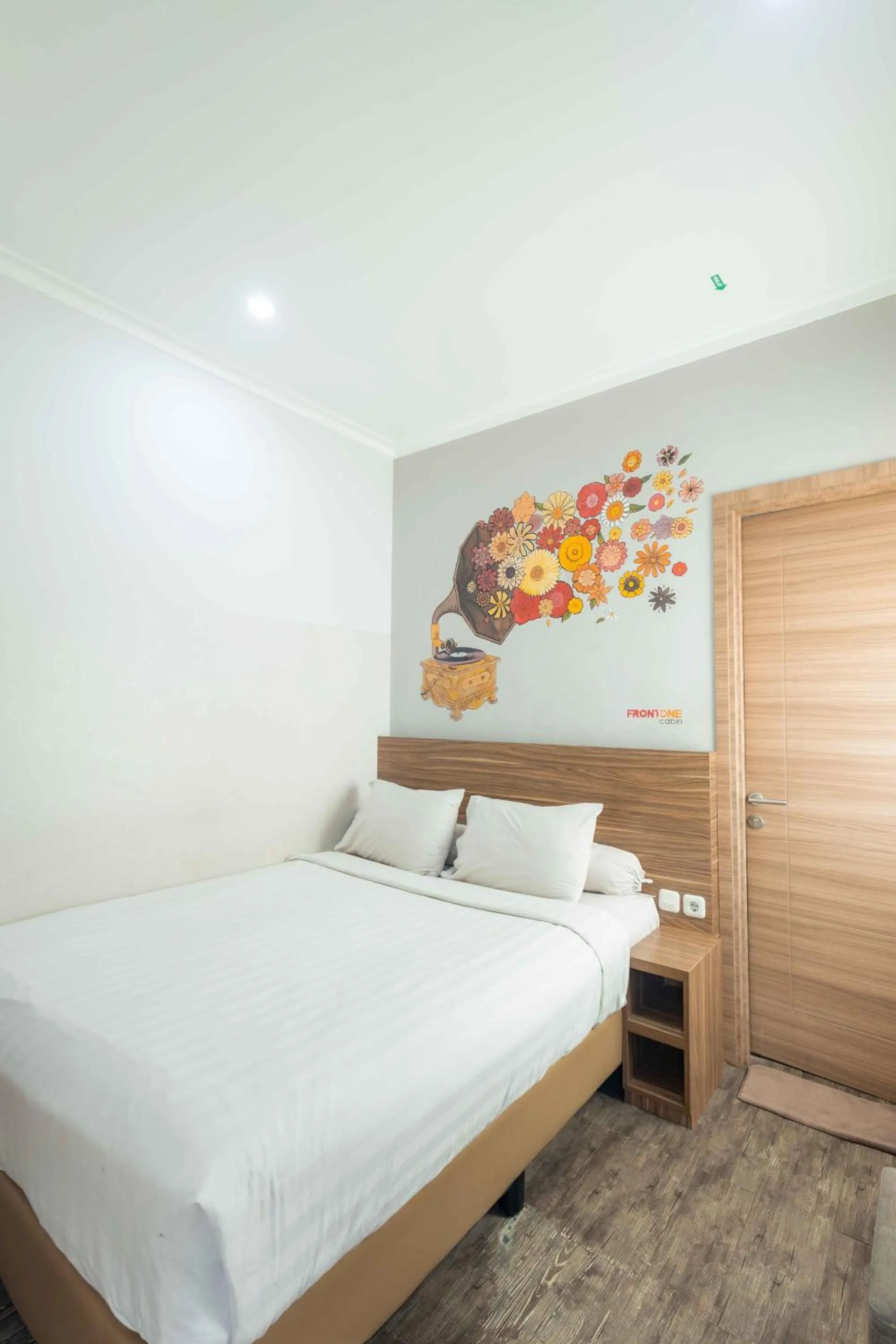 Bed in Front One Budget Malioboro Jogja