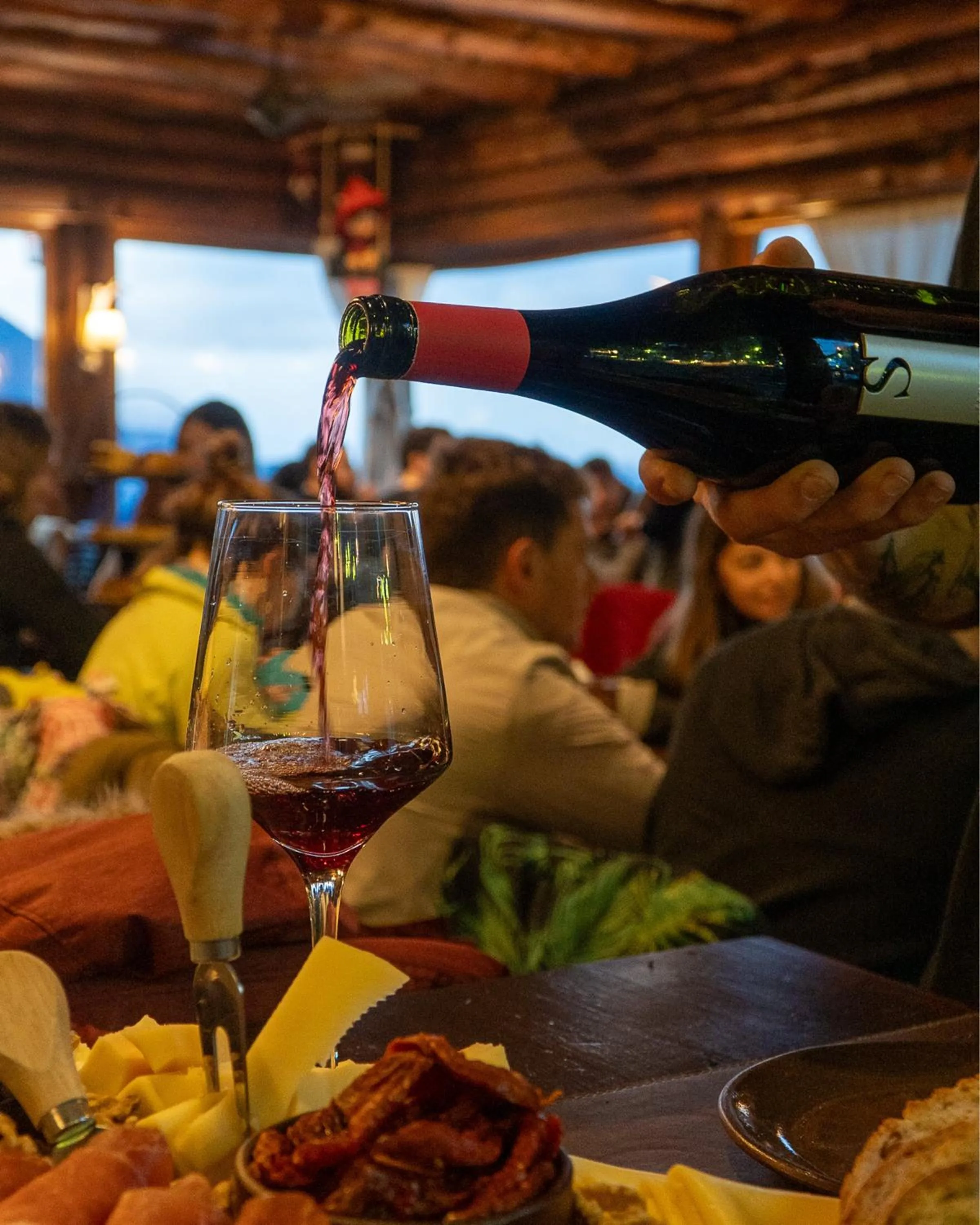 Restaurant/places to eat in Arrayan Lake View Mountain Lodge & Casa De Te Arrayan