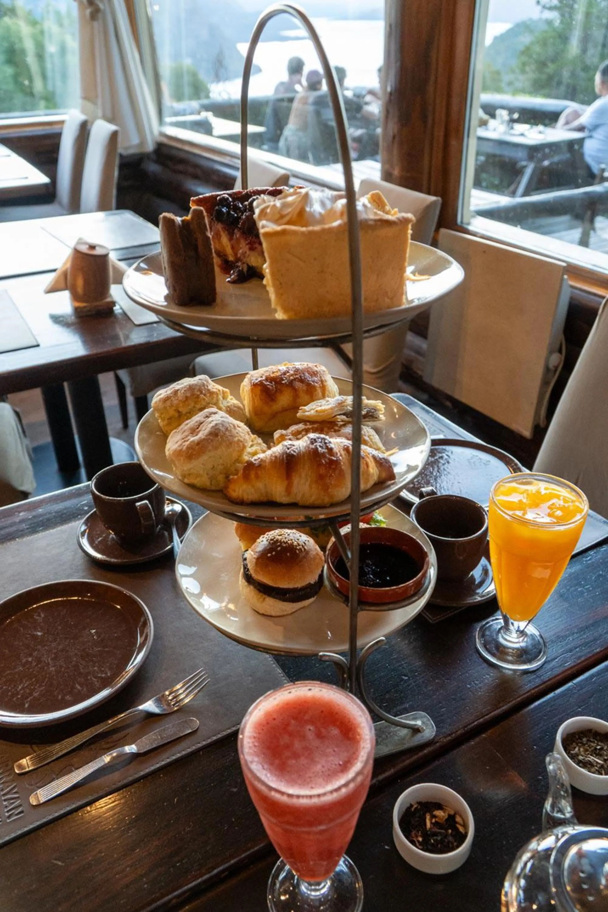 Food and drinks in Arrayan Lake View Mountain Lodge & Casa De Te Arrayan