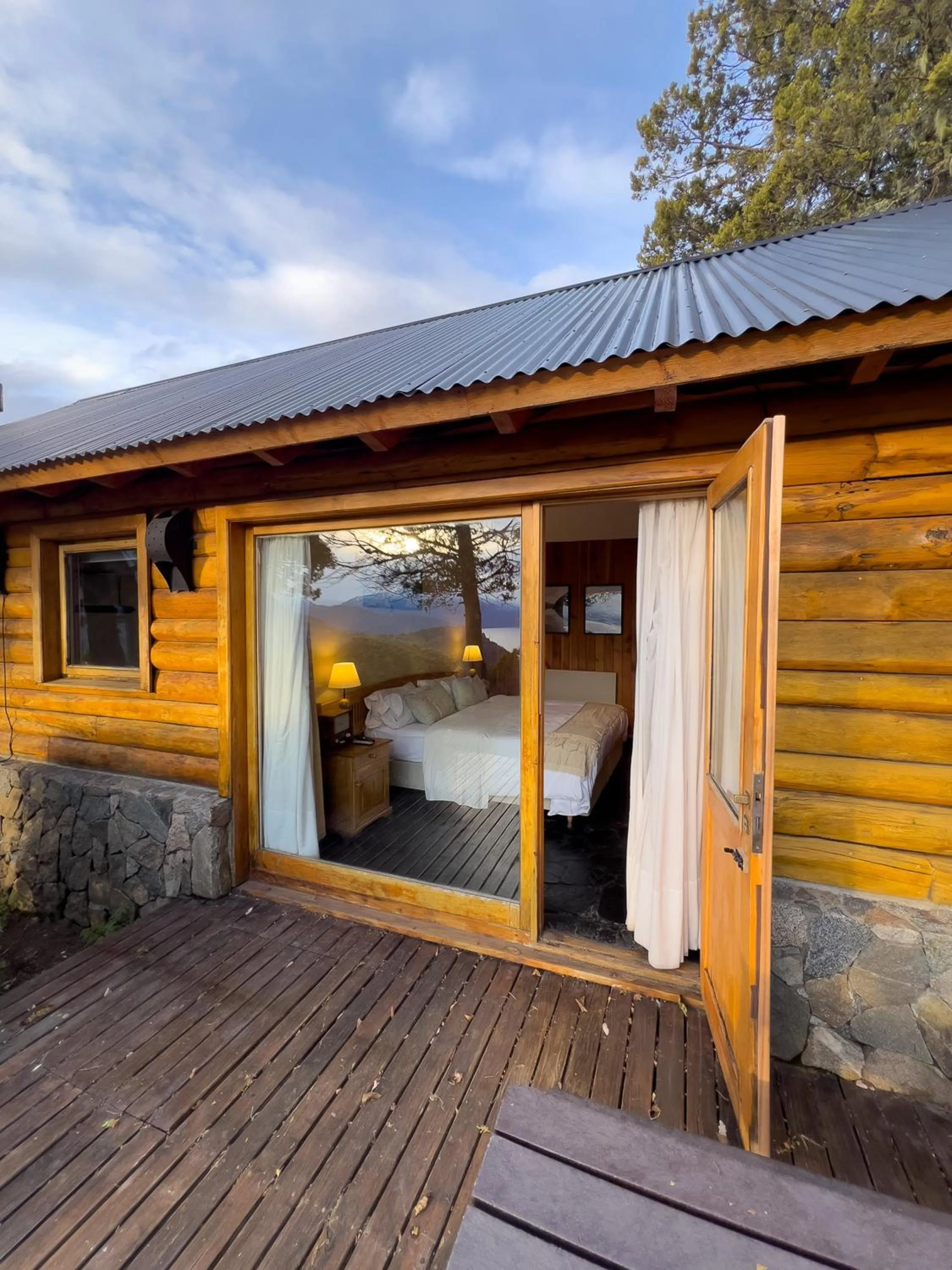 Property building in Arrayan Lake View Mountain Lodge & Casa De Te Arrayan