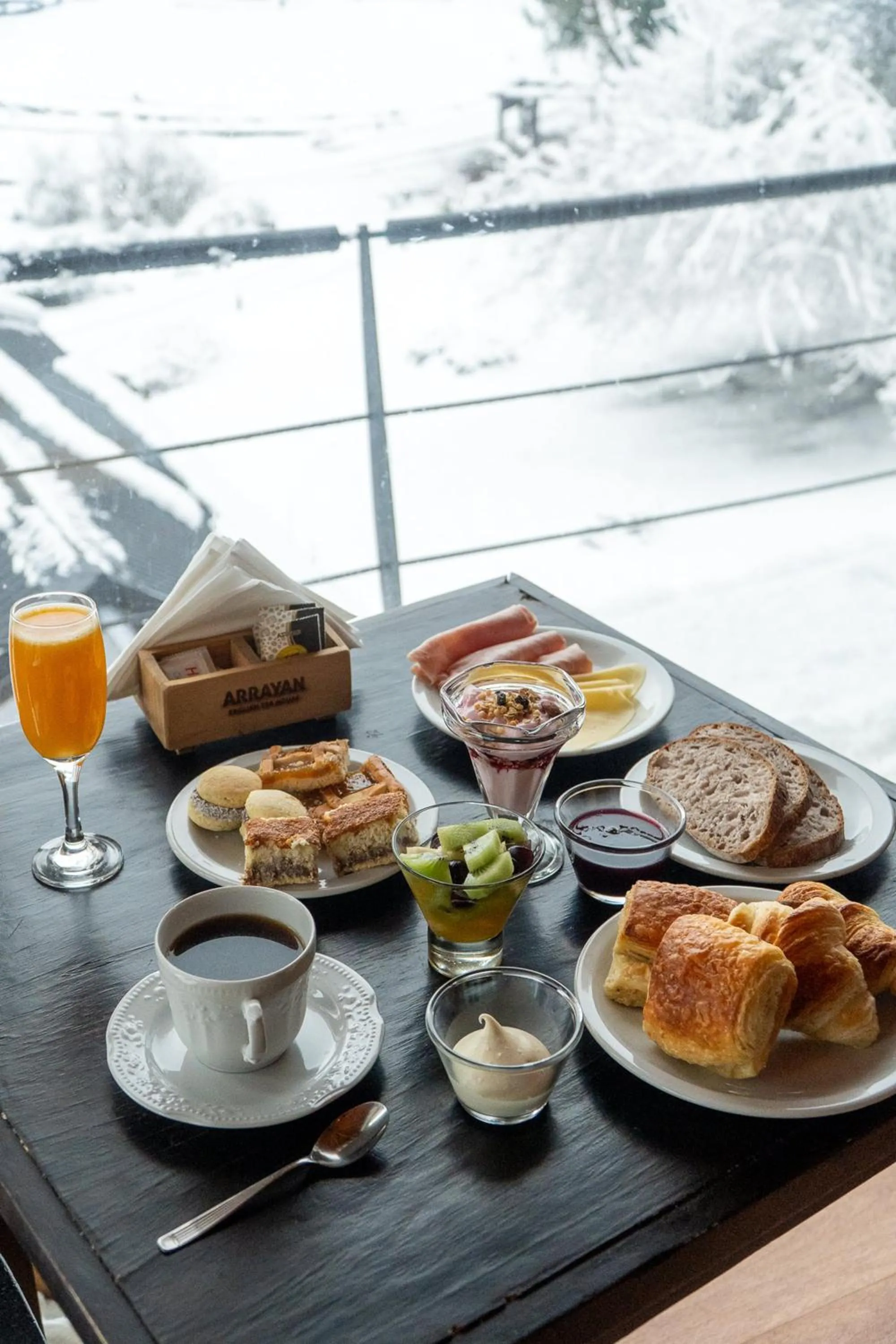 Food and drinks in Arrayan Lake View Mountain Lodge & Casa De Te Arrayan