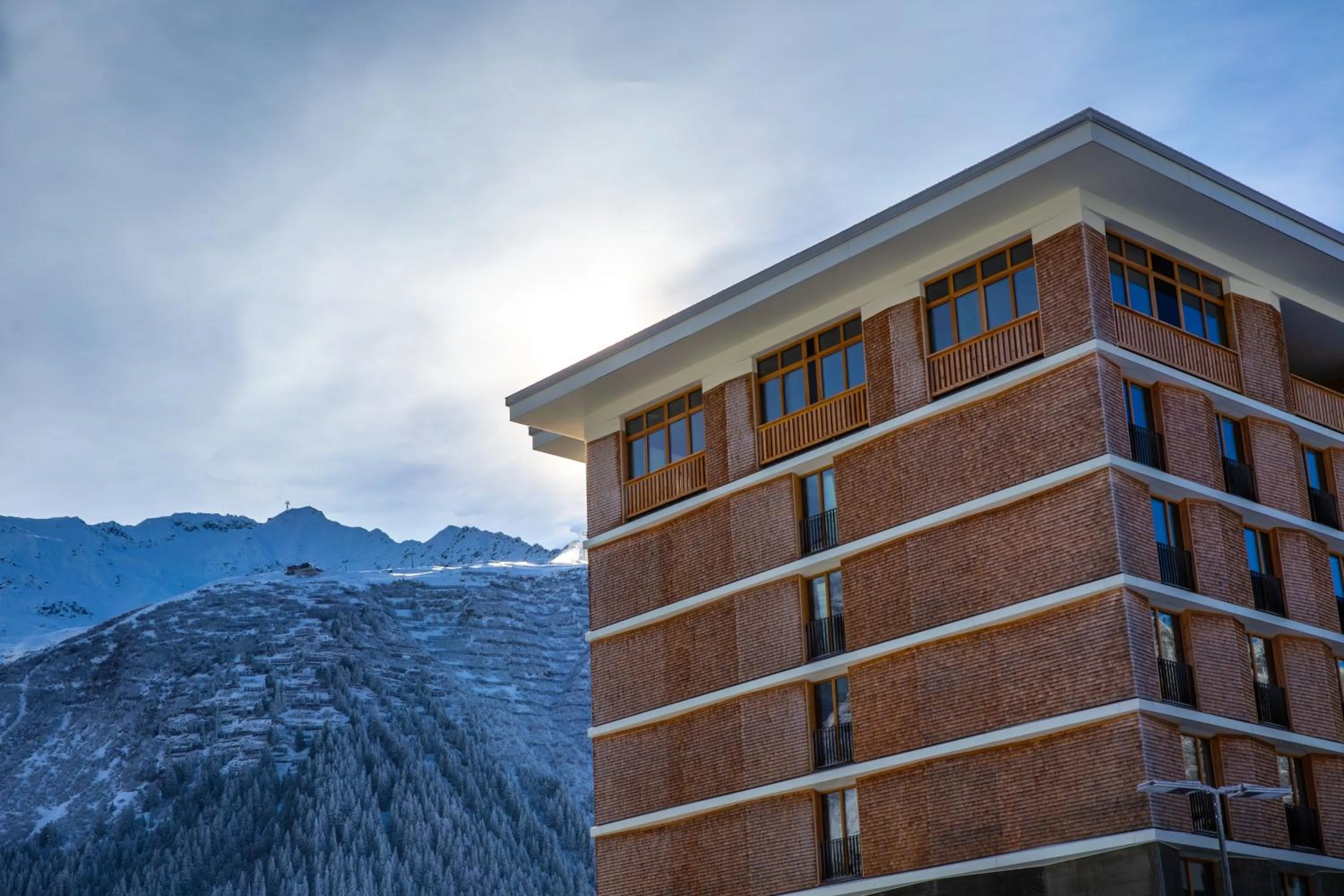 Facade/entrance in Radisson Blu Hotel Reussen, Andermatt