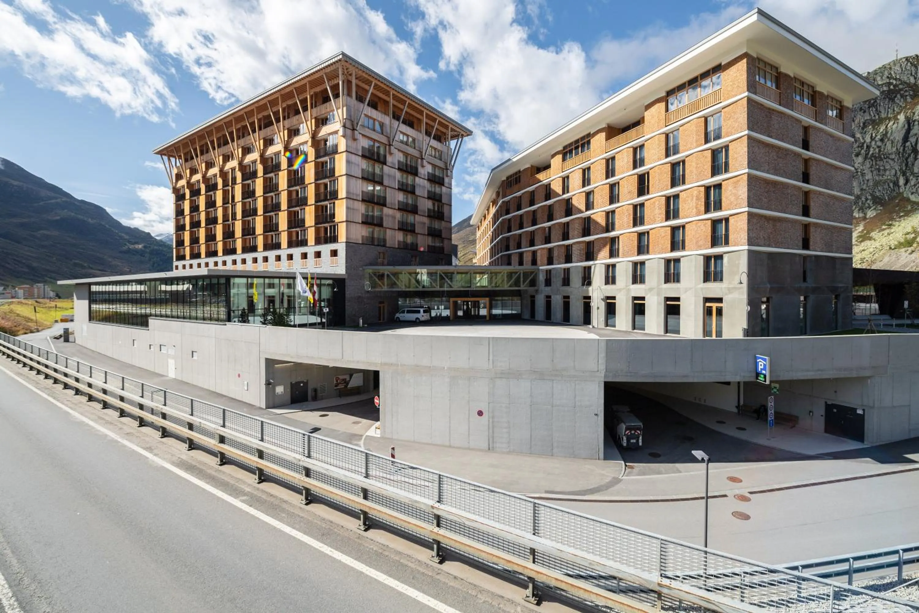Facade/entrance in Radisson Blu Hotel Reussen, Andermatt