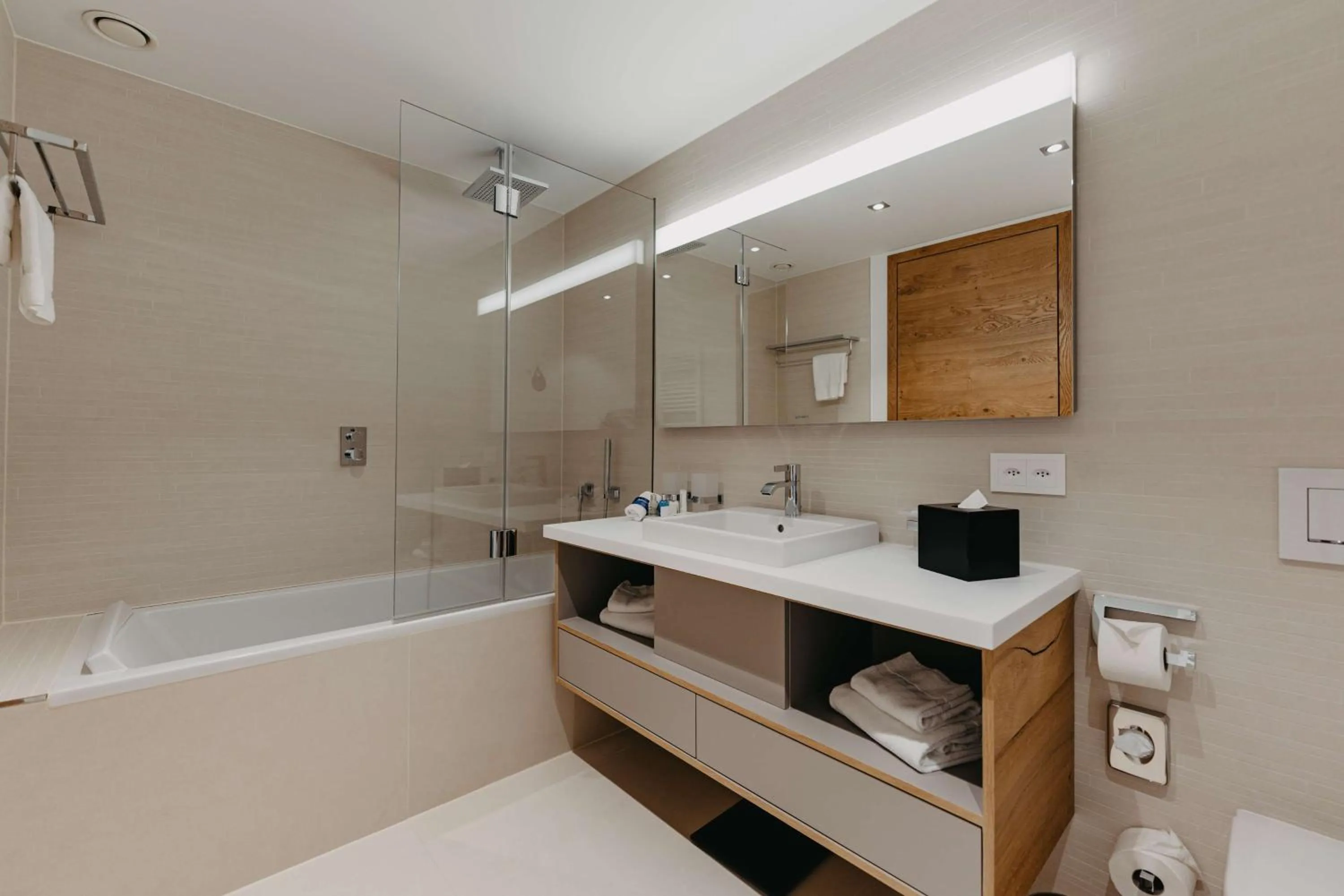 Bathroom in Radisson Blu Hotel Reussen, Andermatt