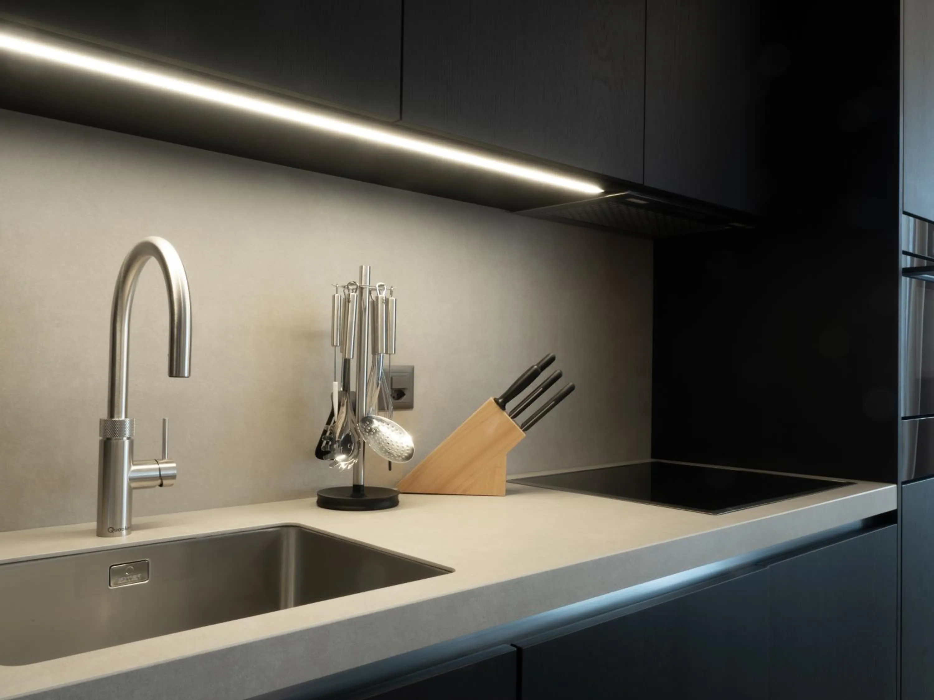 Kitchen or kitchenette in Radisson Blu Hotel Reussen, Andermatt