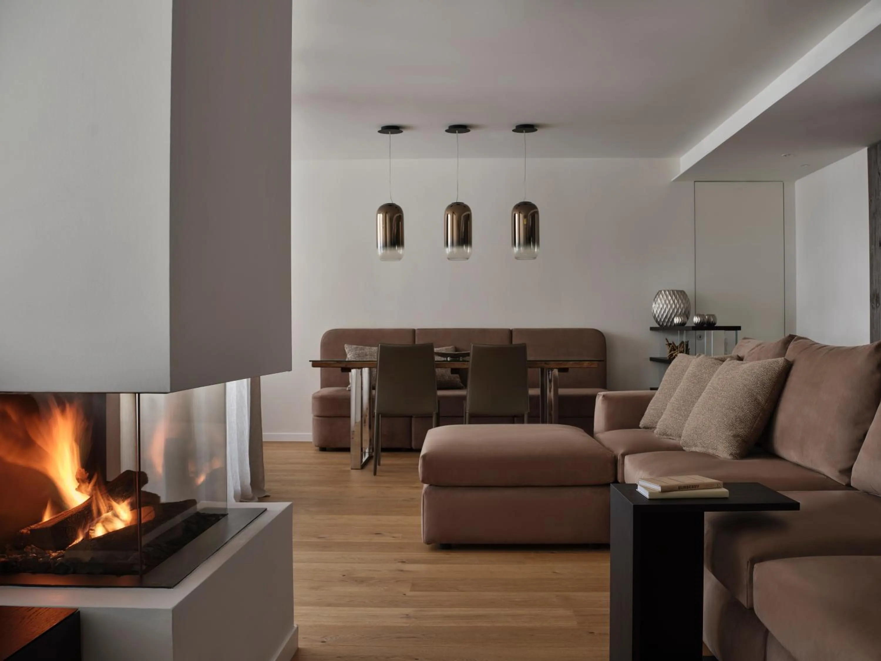 Living room in Radisson Blu Hotel Reussen, Andermatt