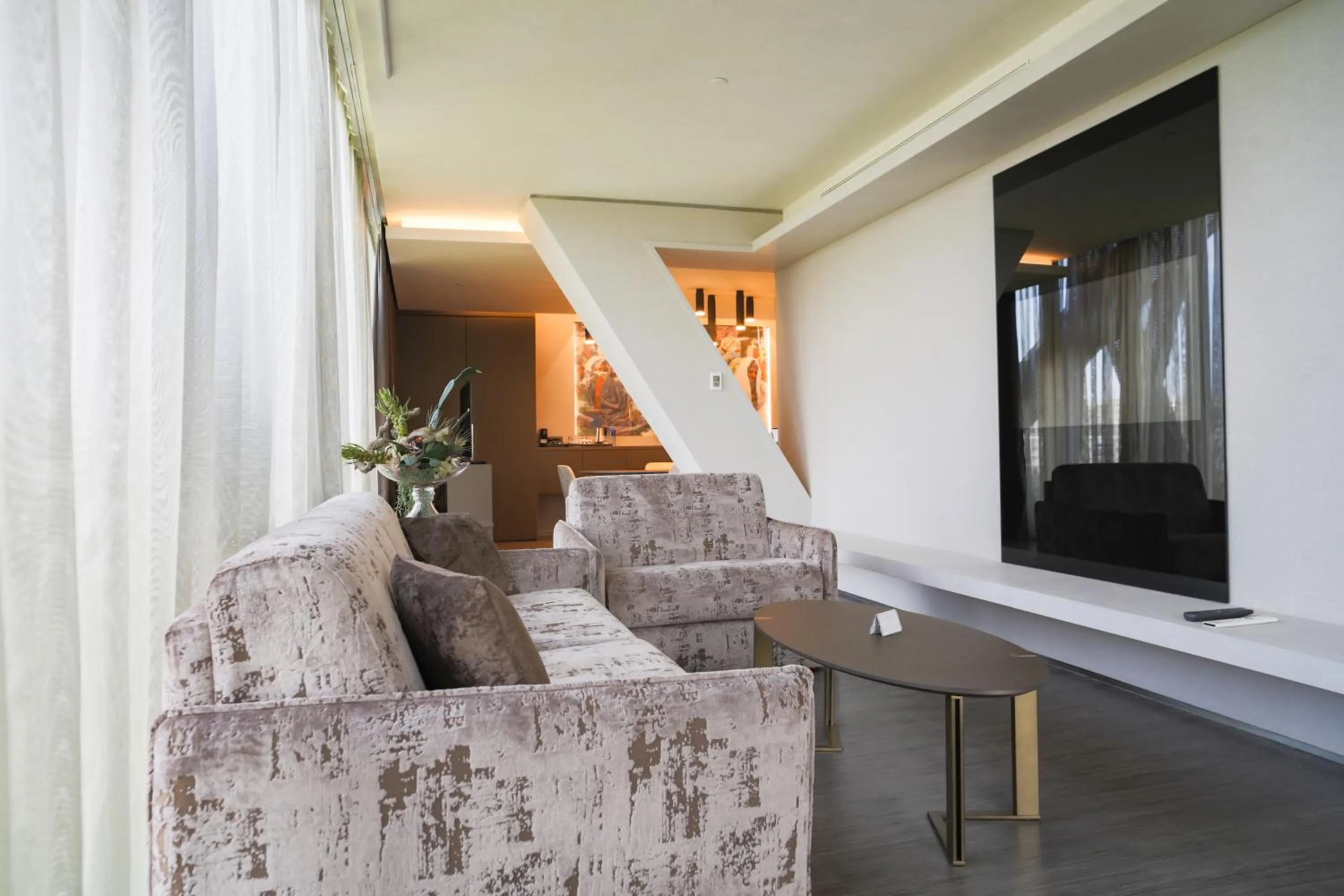 Living room, Seating Area in Radisson BLU Hotel Algiers Hydra