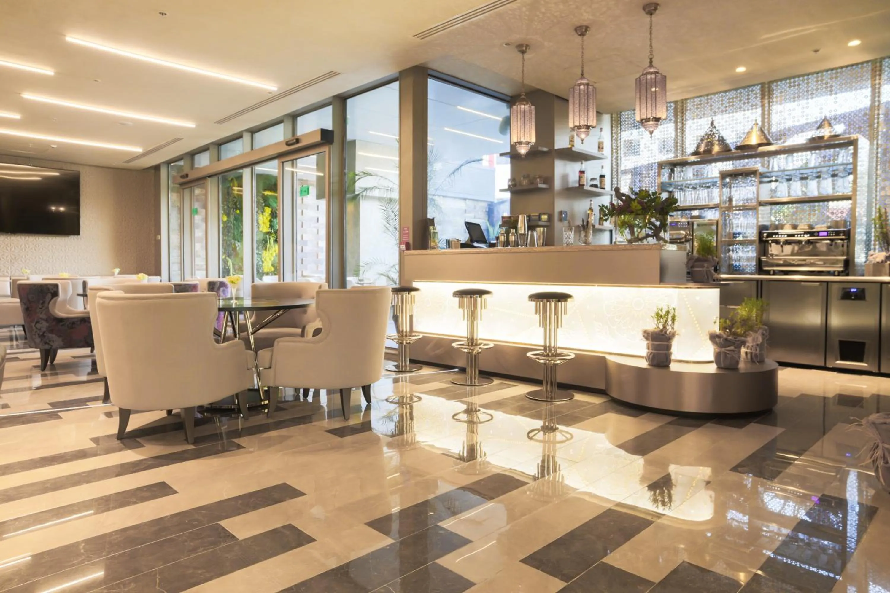 Coffee/tea facilities, Lounge/Bar in Radisson BLU Hotel Algiers Hydra