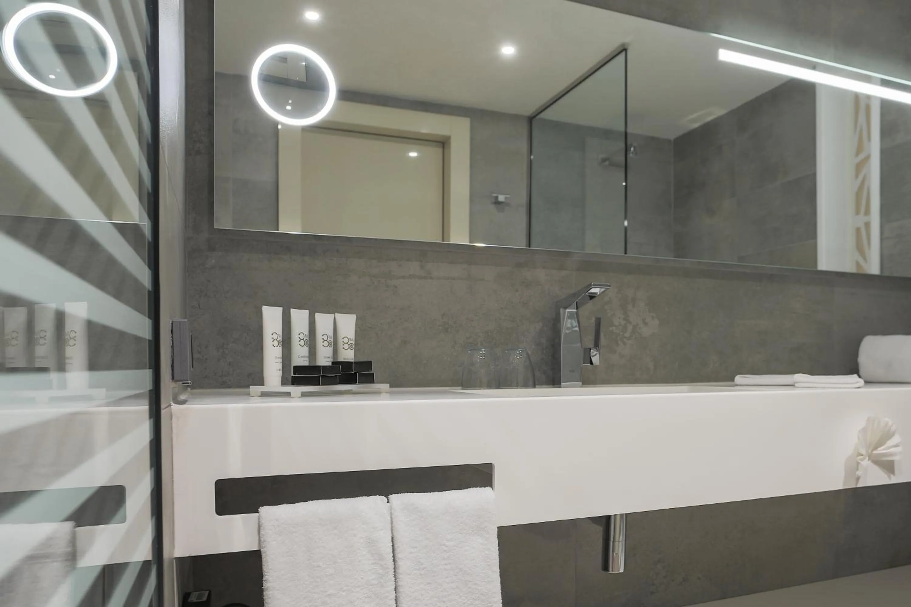 Bathroom in Radisson BLU Hotel Algiers Hydra