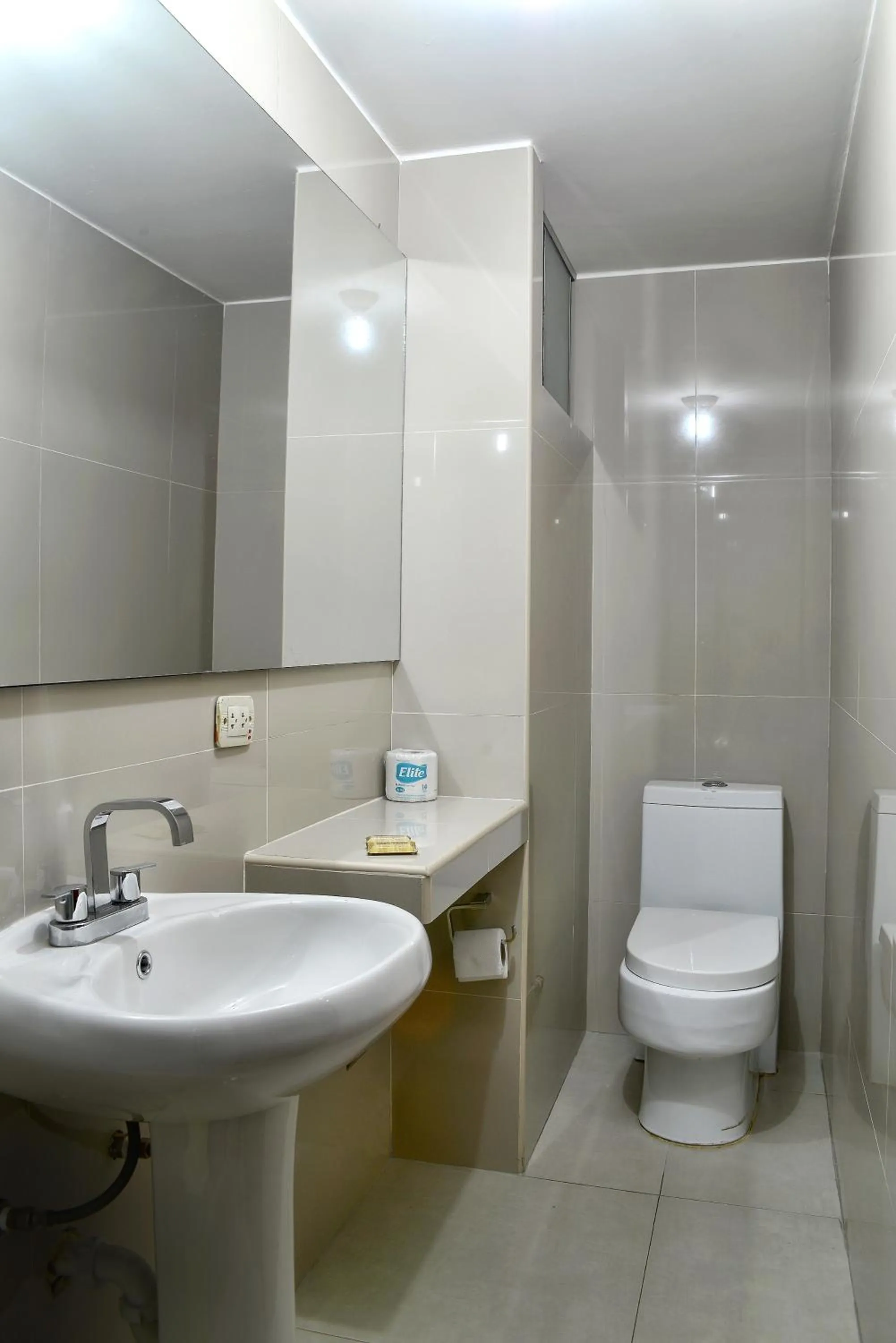 Toilet in Hotel Esperanza