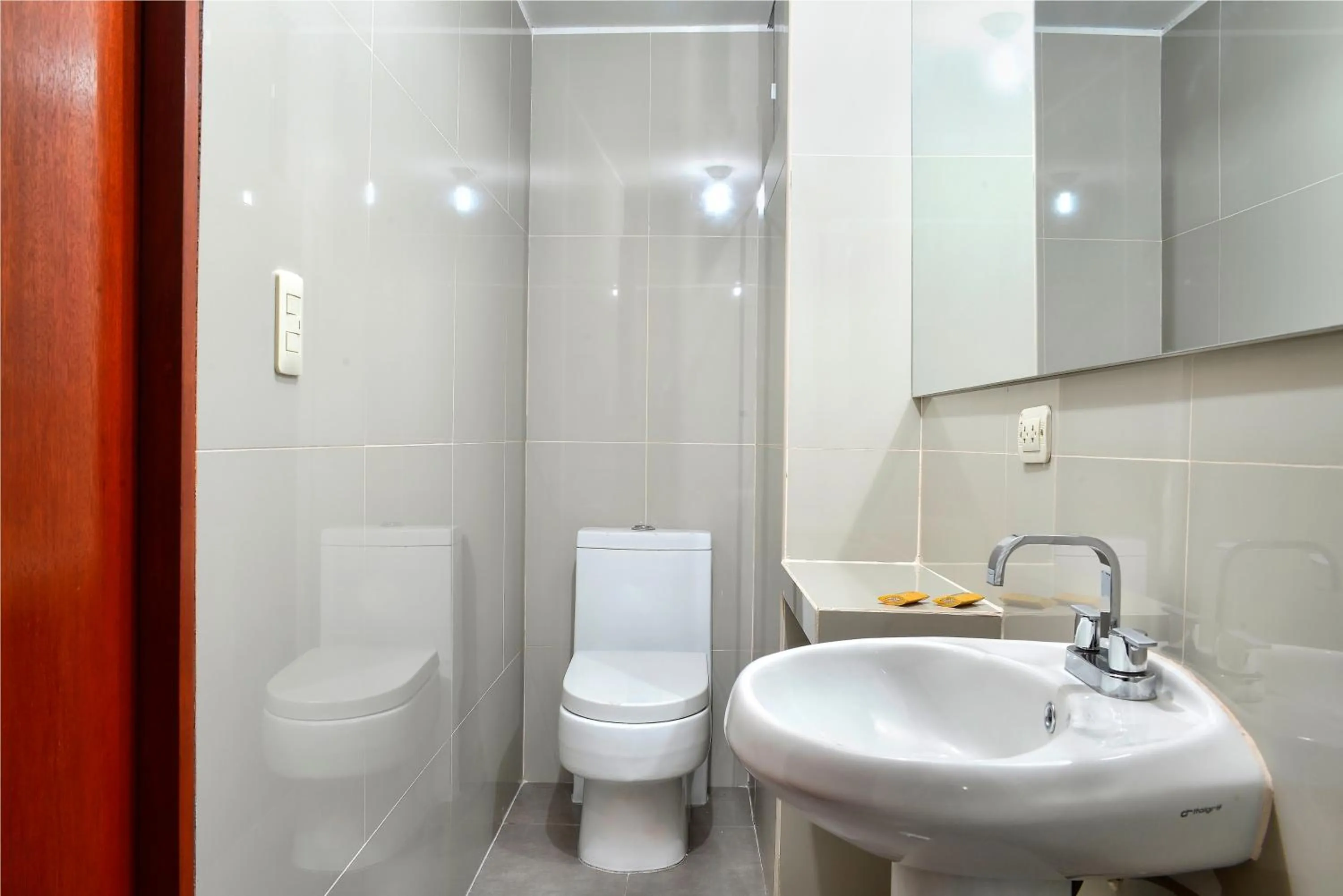 Toilet in Hotel Esperanza