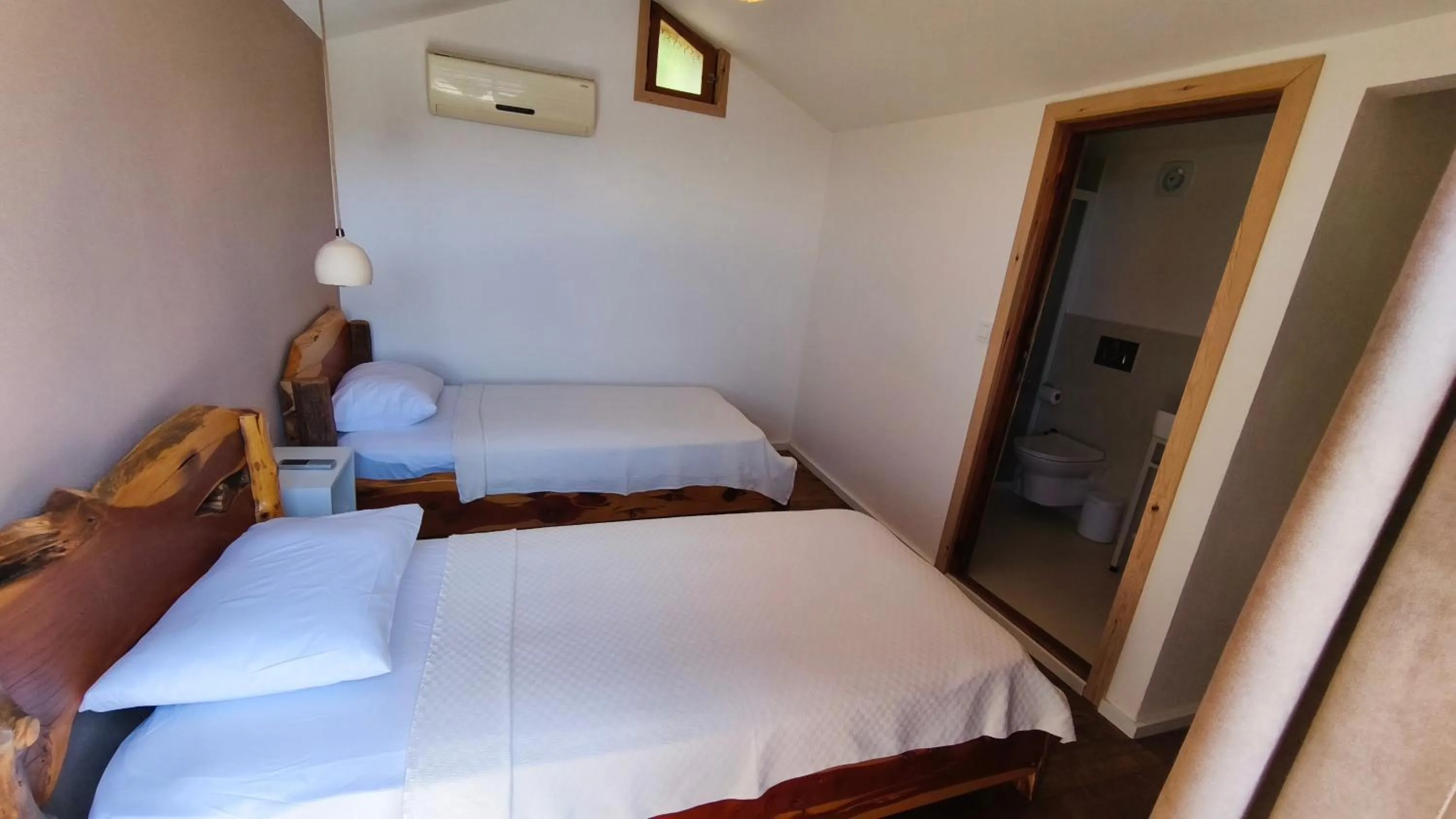 Photo of the whole room, Bed in Olive Garden Kabak