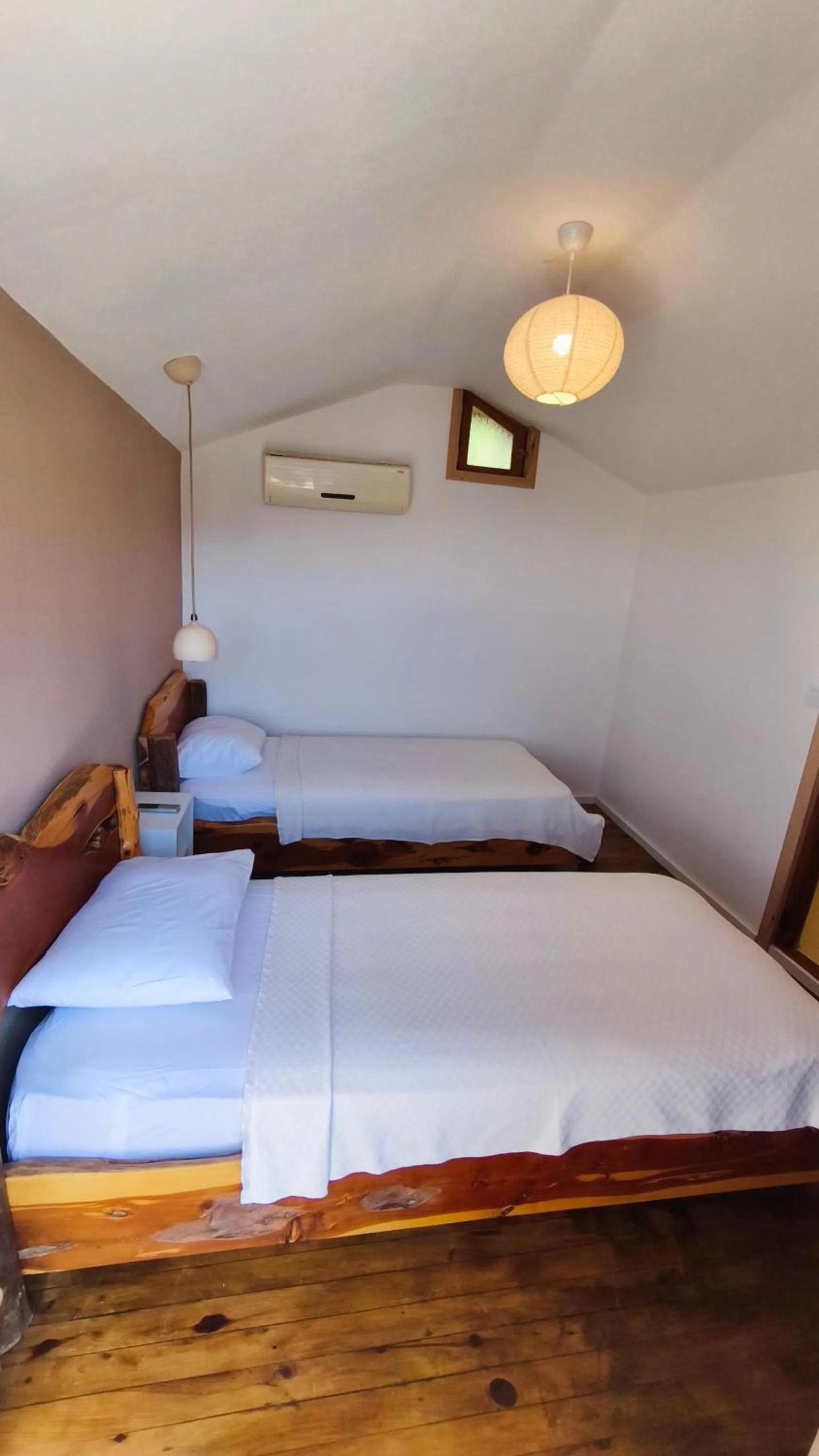 Photo of the whole room, Bed in Olive Garden Kabak