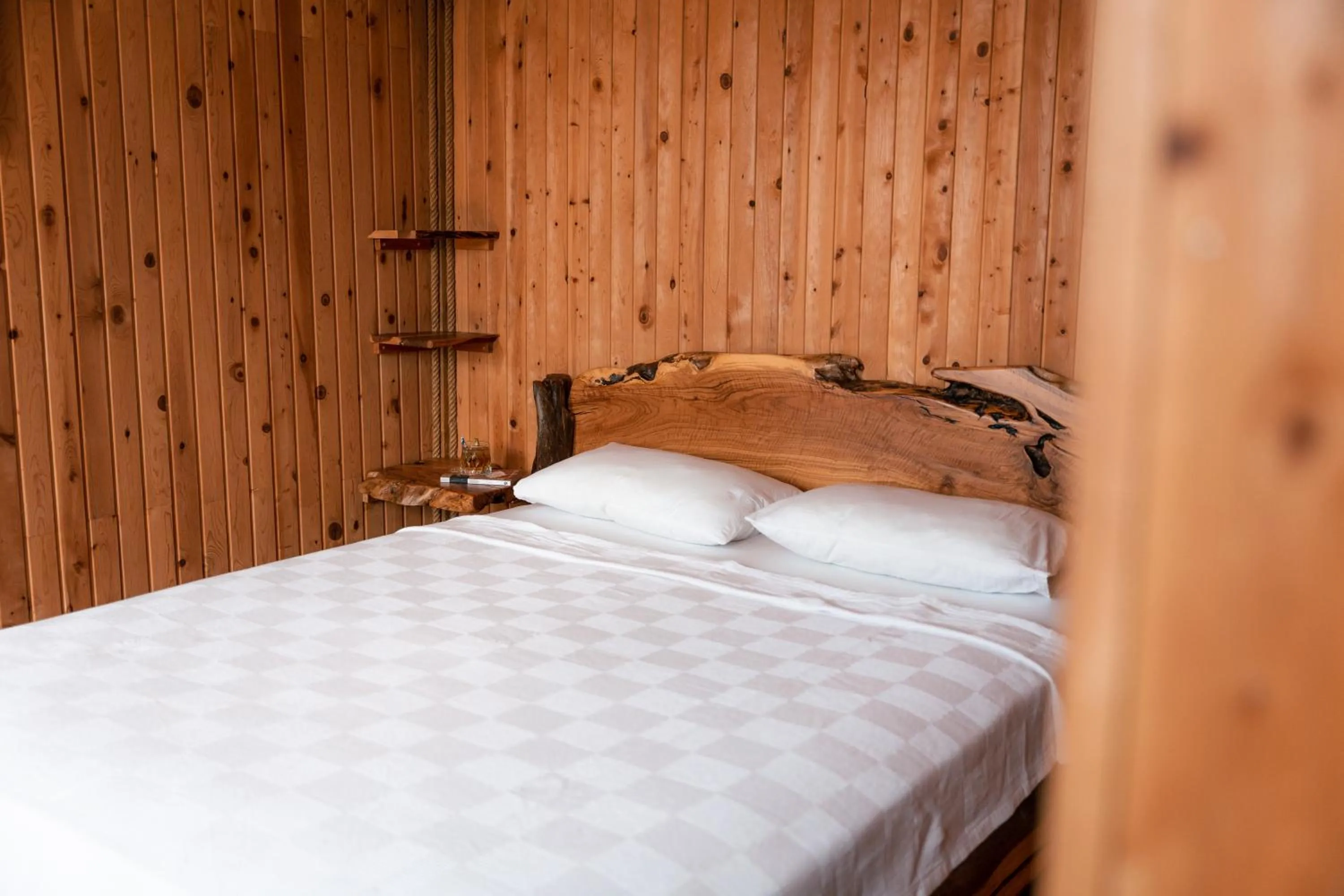 Bed in Olive Garden Kabak