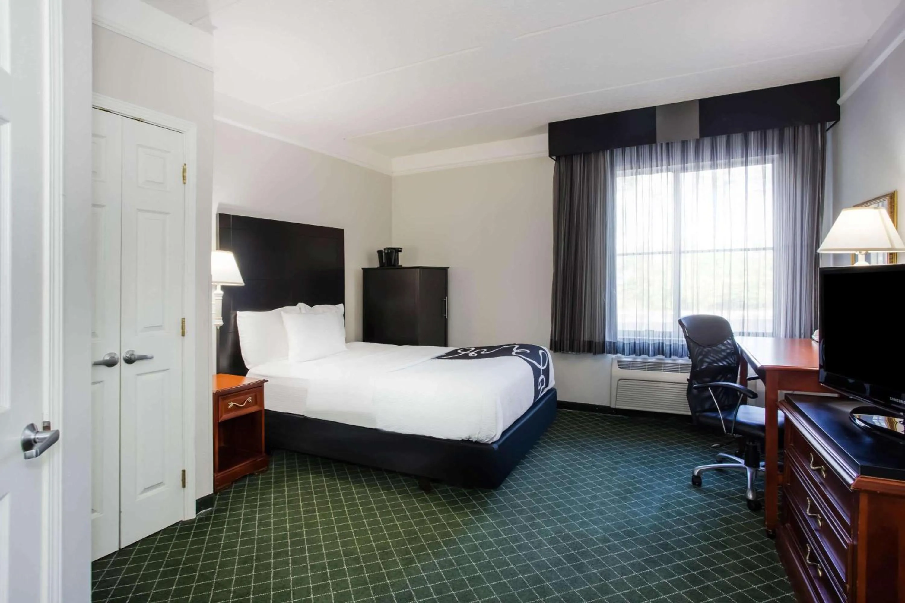 Photo of the whole room, Bed in La Quinta by Wyndham Melbourne Viera