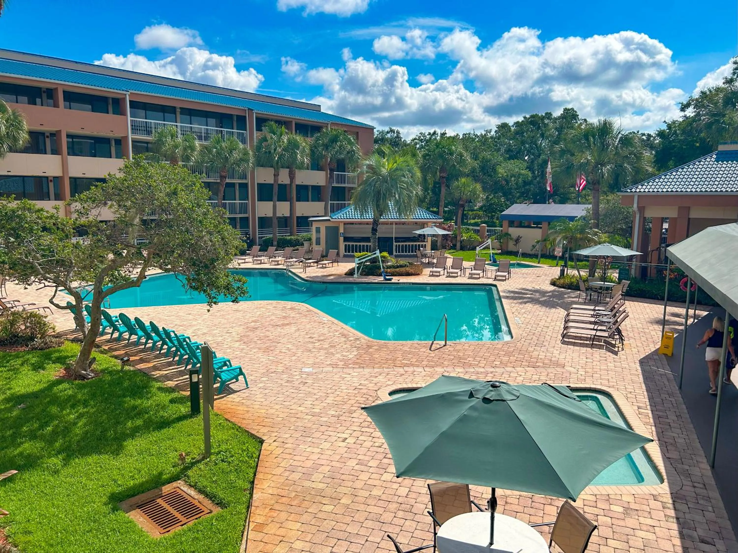 Property building in Hotel Monreale Express & Studios IDrive District