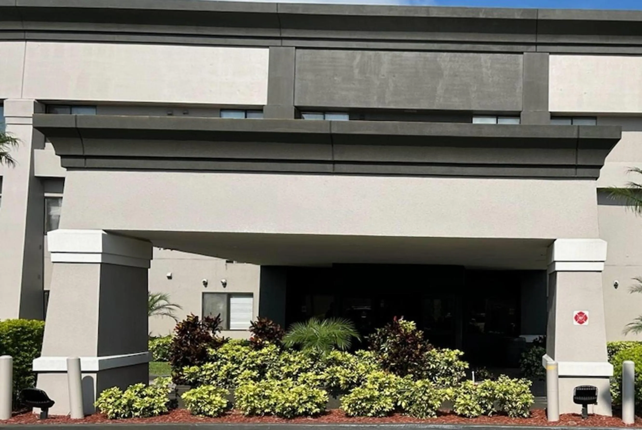 Property building in La Quinta by Wyndham Orlando South