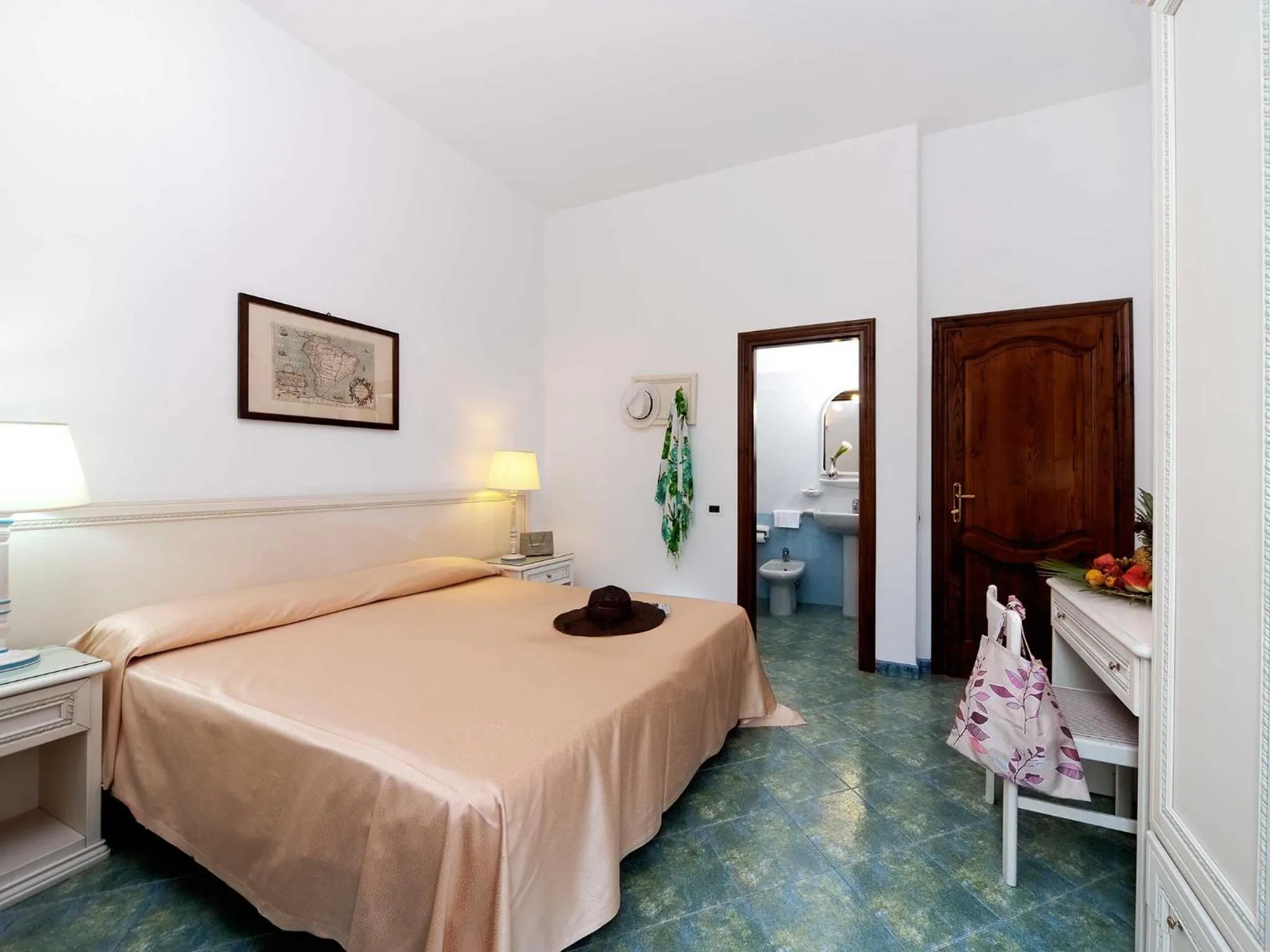 Photo of the whole room, Bed in Hotel Villa Svizzera Terme