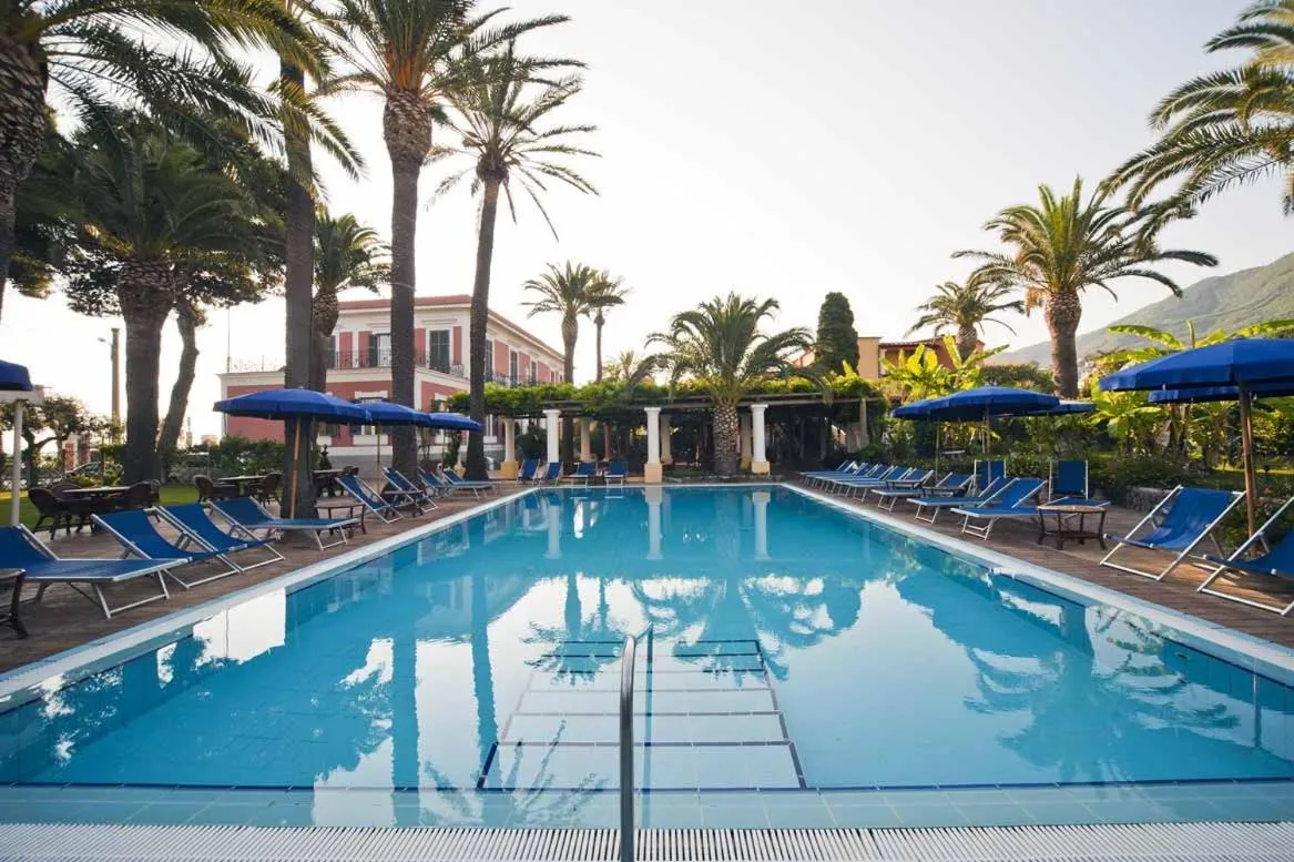 Pool view in Hotel Villa Svizzera Terme