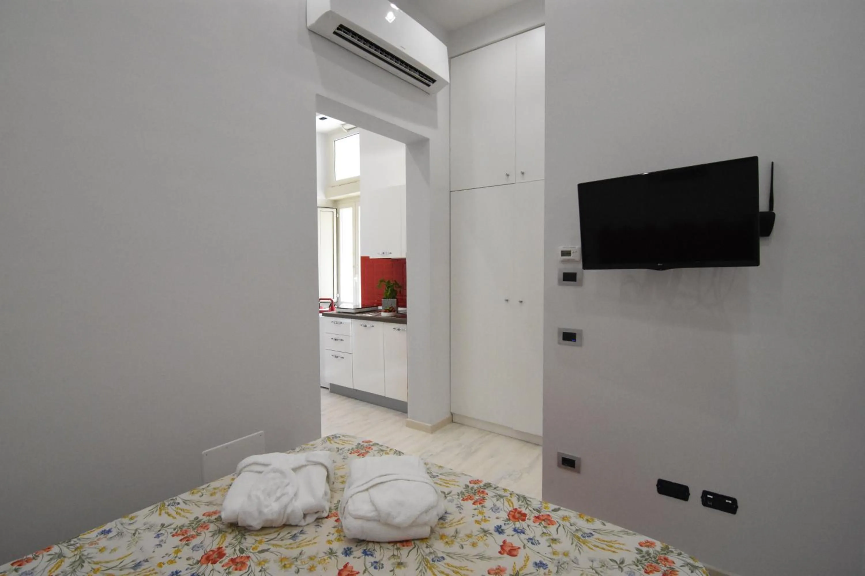 Bedroom, Bed in Nanà Bed and Breakfast