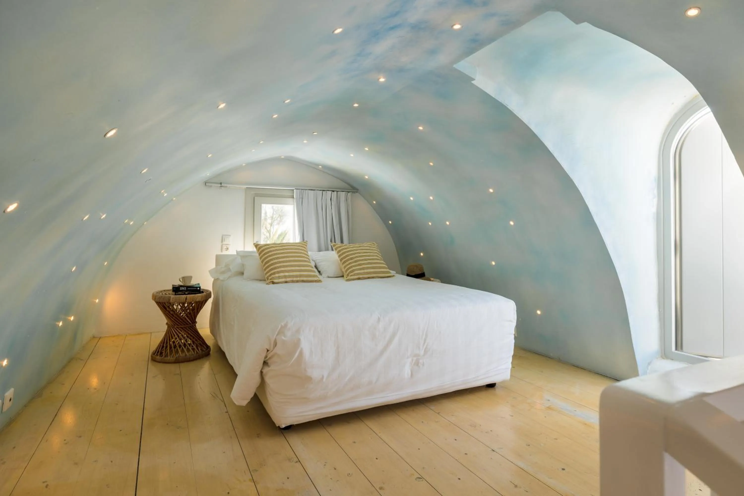 Bed in Rocabella Santorini Hotel & Spa