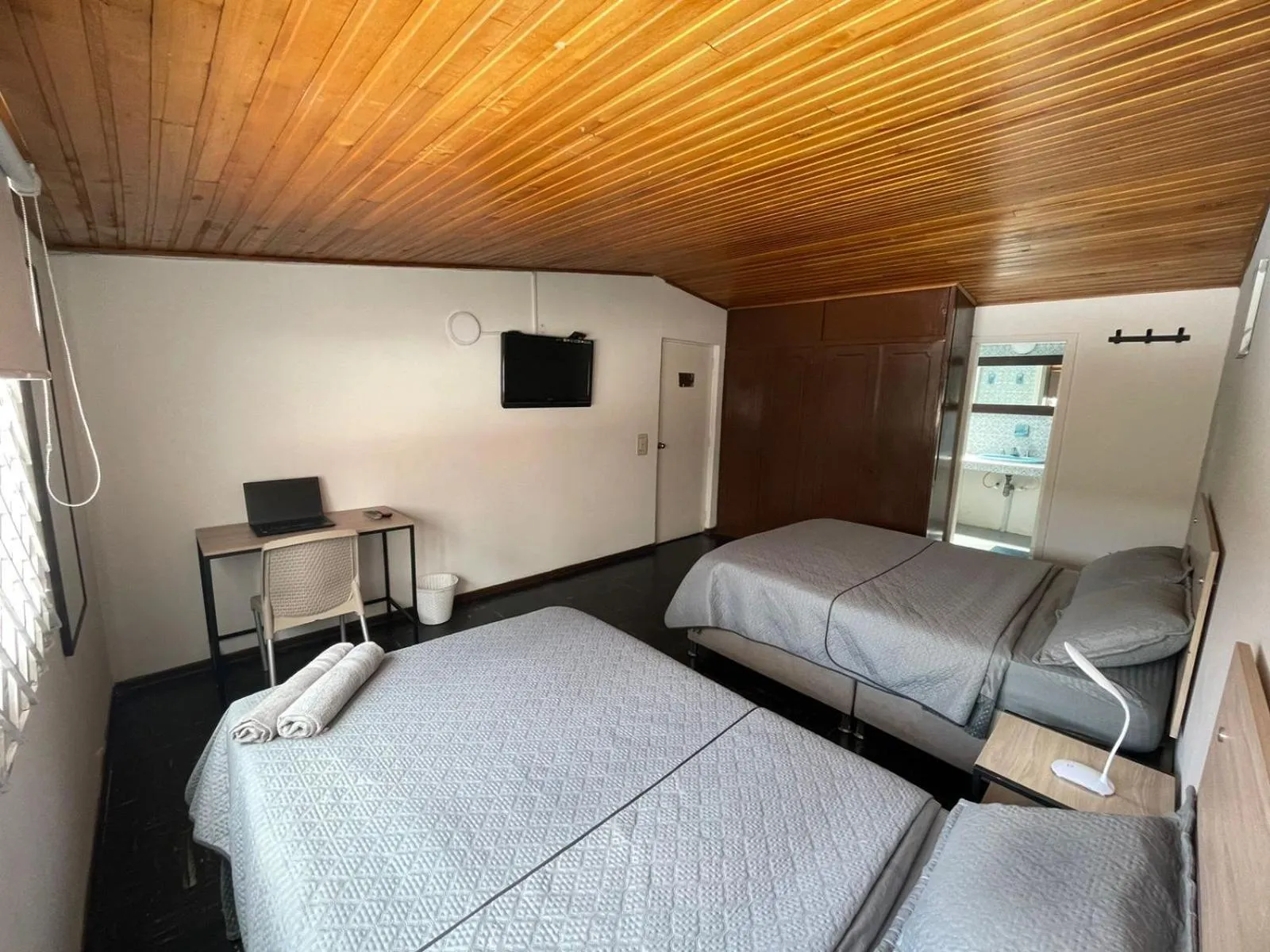 Photo of the whole room, Bed in Casa Hotel Victoria