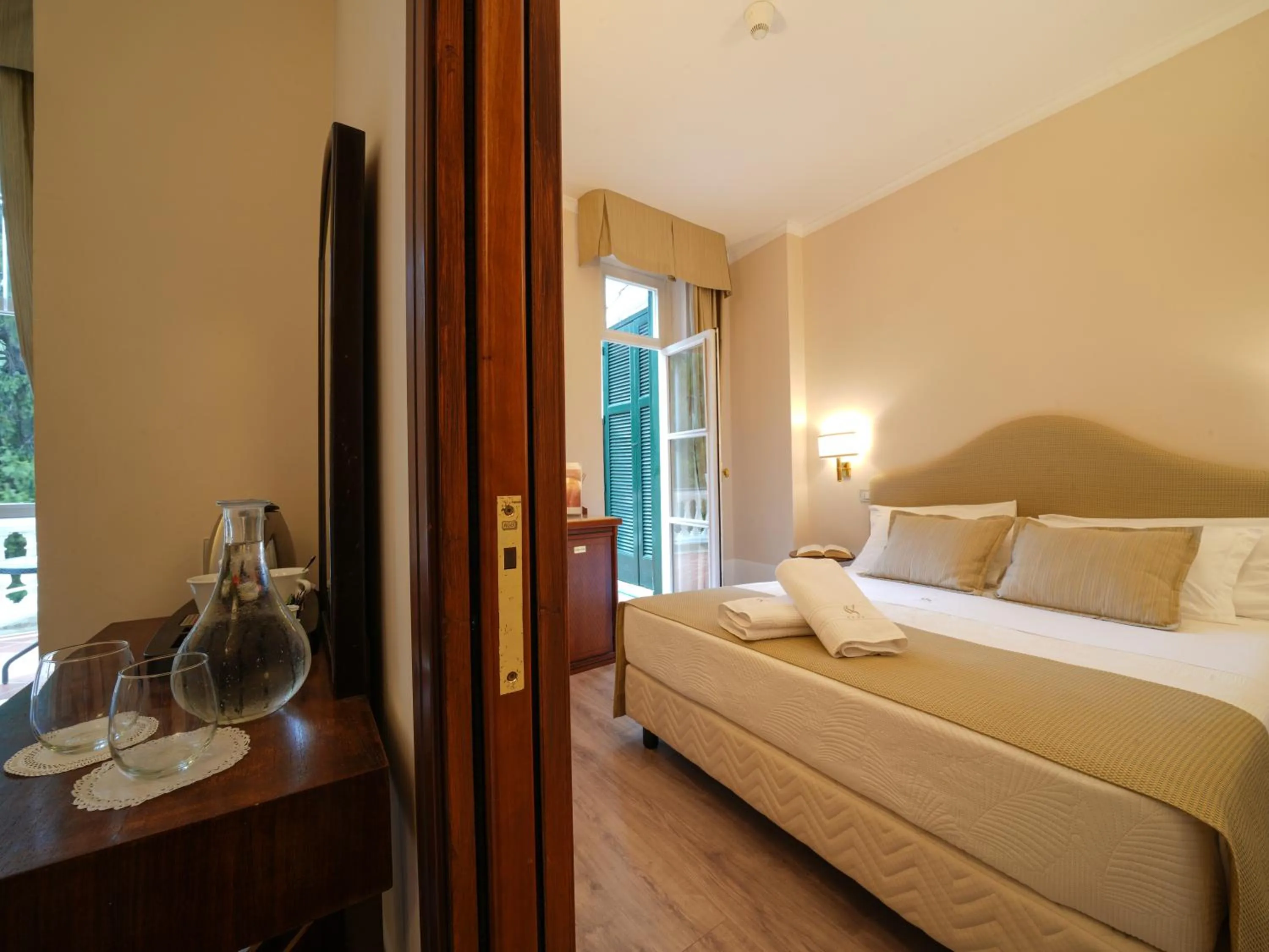 Bed in Hotel Scapolatiello