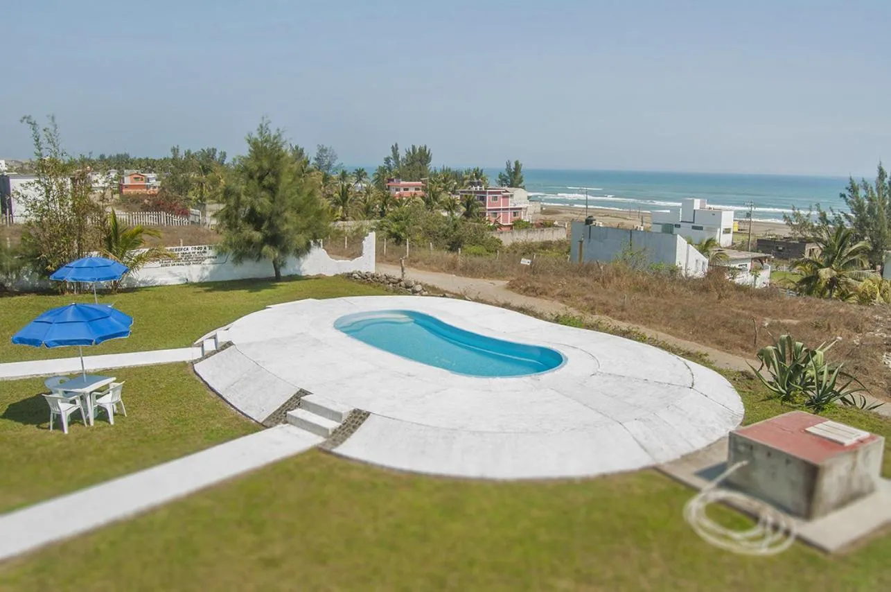 Swimming pool in Hotel Azulejos