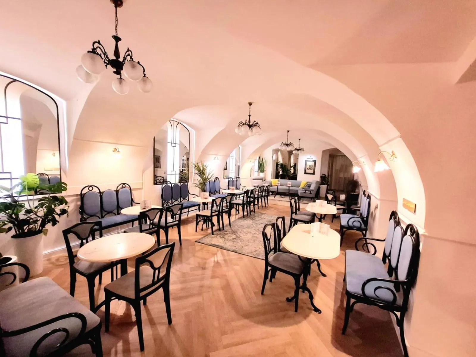 Lounge or bar in Hotel Livadić