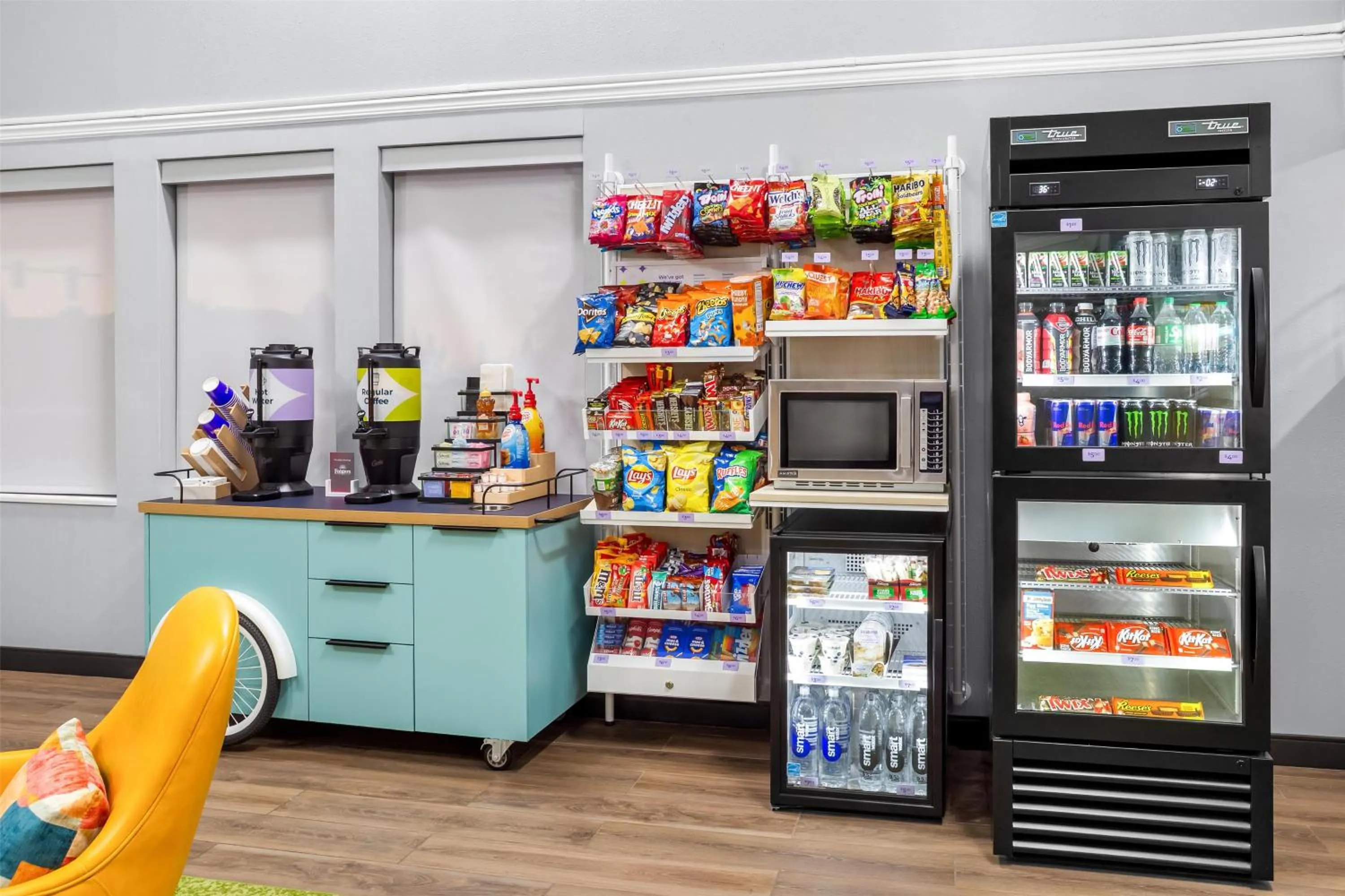 Restaurant/places to eat in Spark by Hilton Kent Seattle