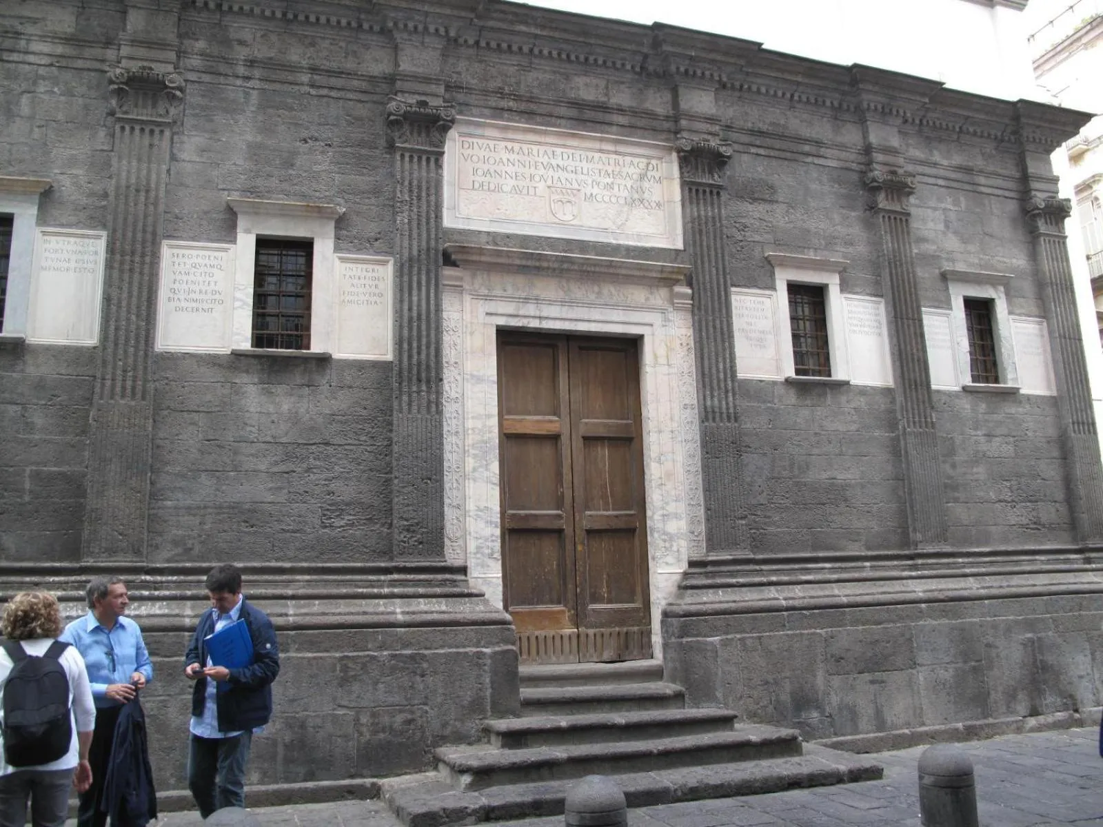 Neighbourhood in I DIOSCURI