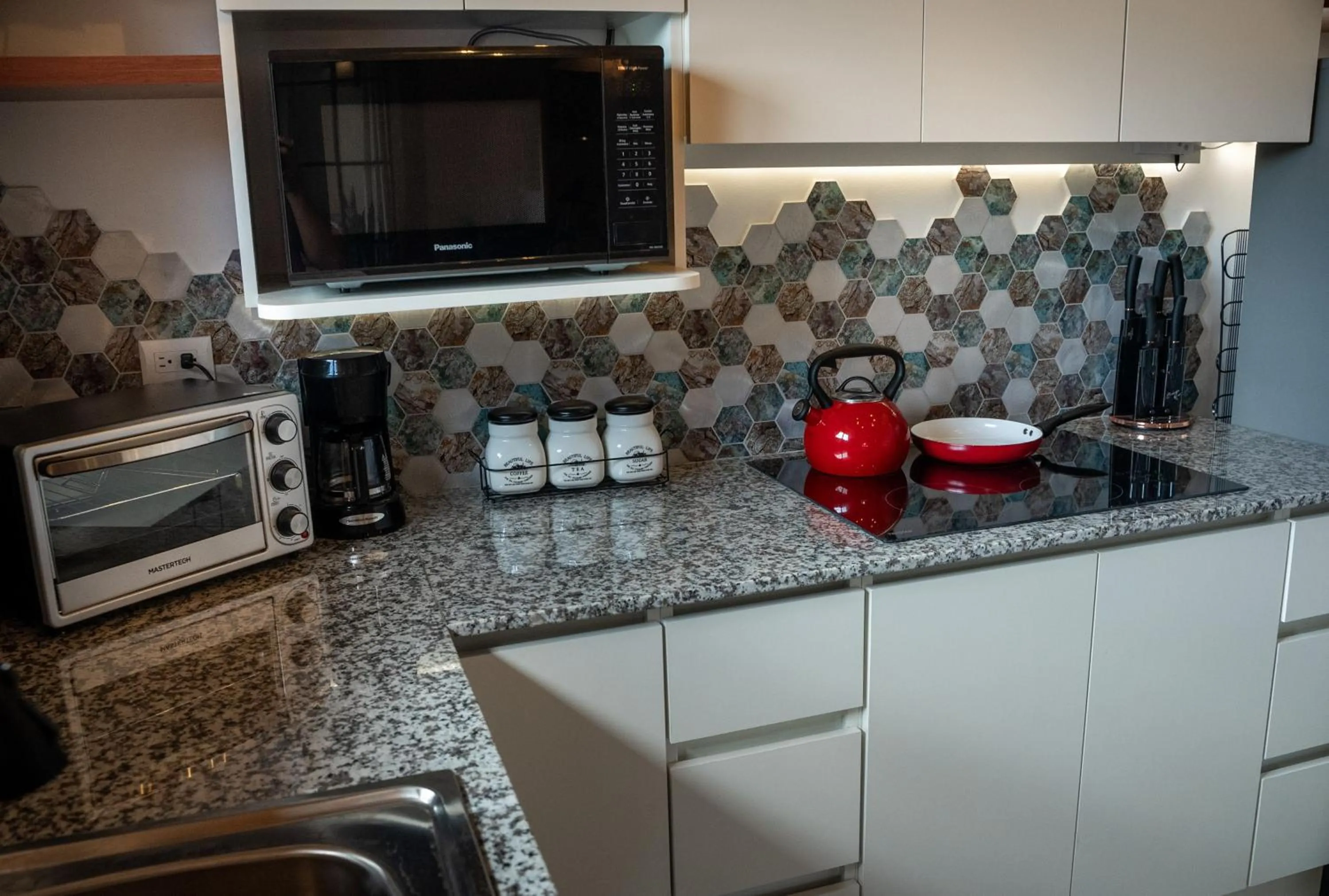 Kitchen or kitchenette in Camino Verde B&B Monteverde Costa Rica