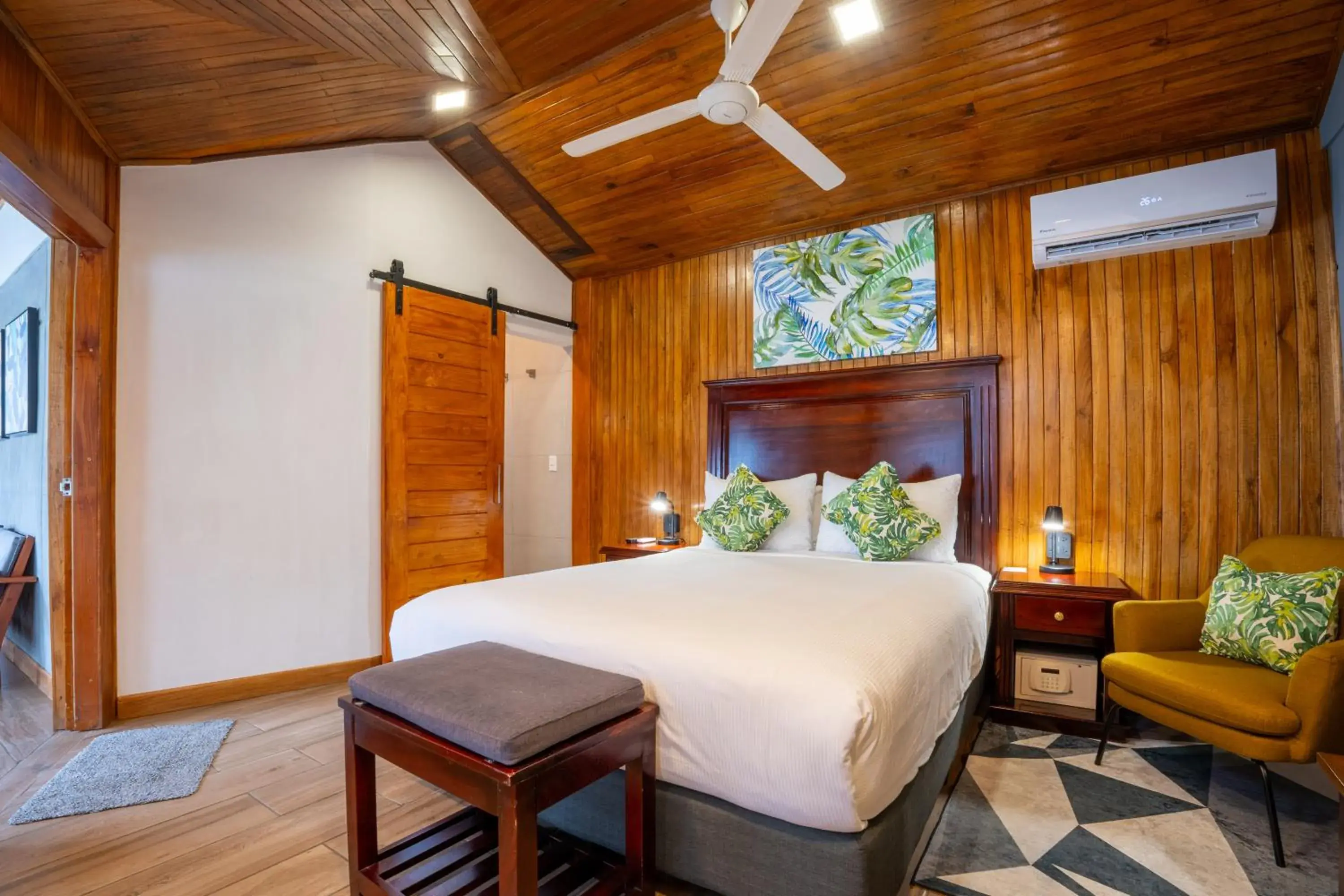 Economy Double Room in Camino Verde B&B Monteverde Costa Rica Economy Double Room in Camino Verde B&B Monteverde Costa Rica