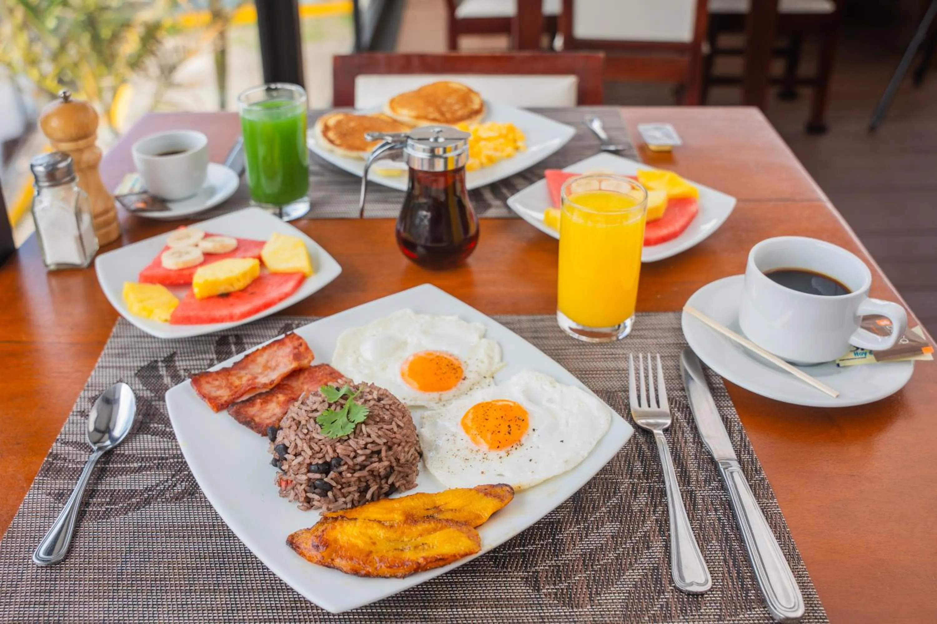 Breakfast in Camino Verde B&B Monteverde Costa Rica