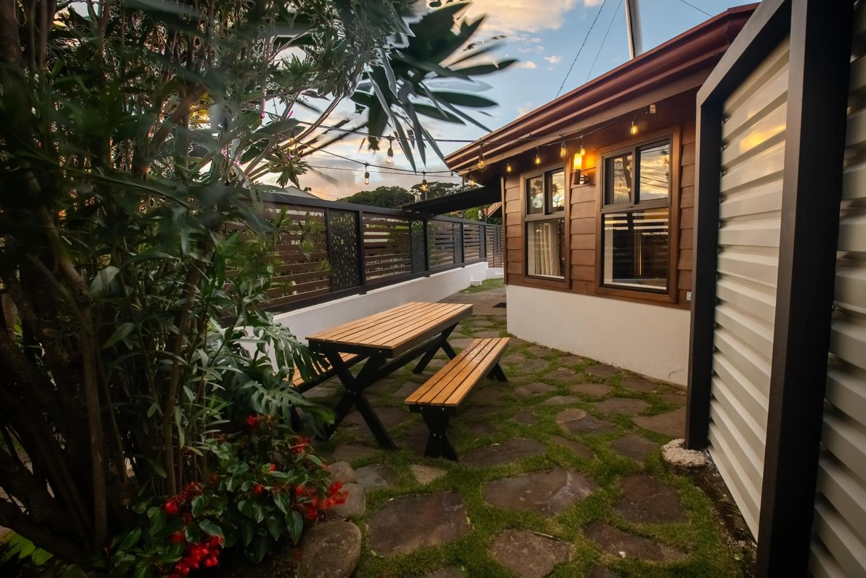 Property building in Camino Verde B&B Monteverde Costa Rica