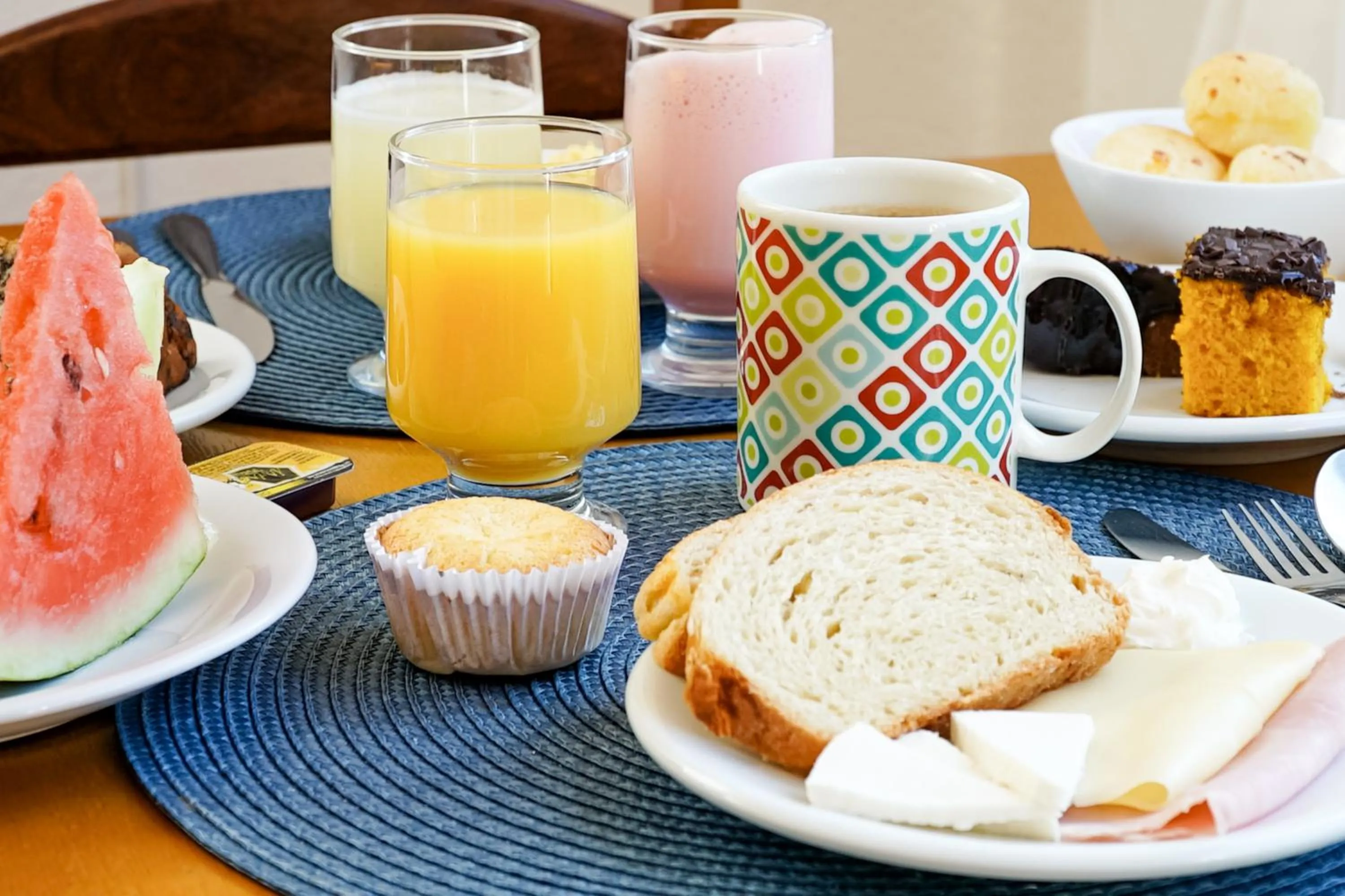 Food and drinks in VELINN Pousada Torre Branca