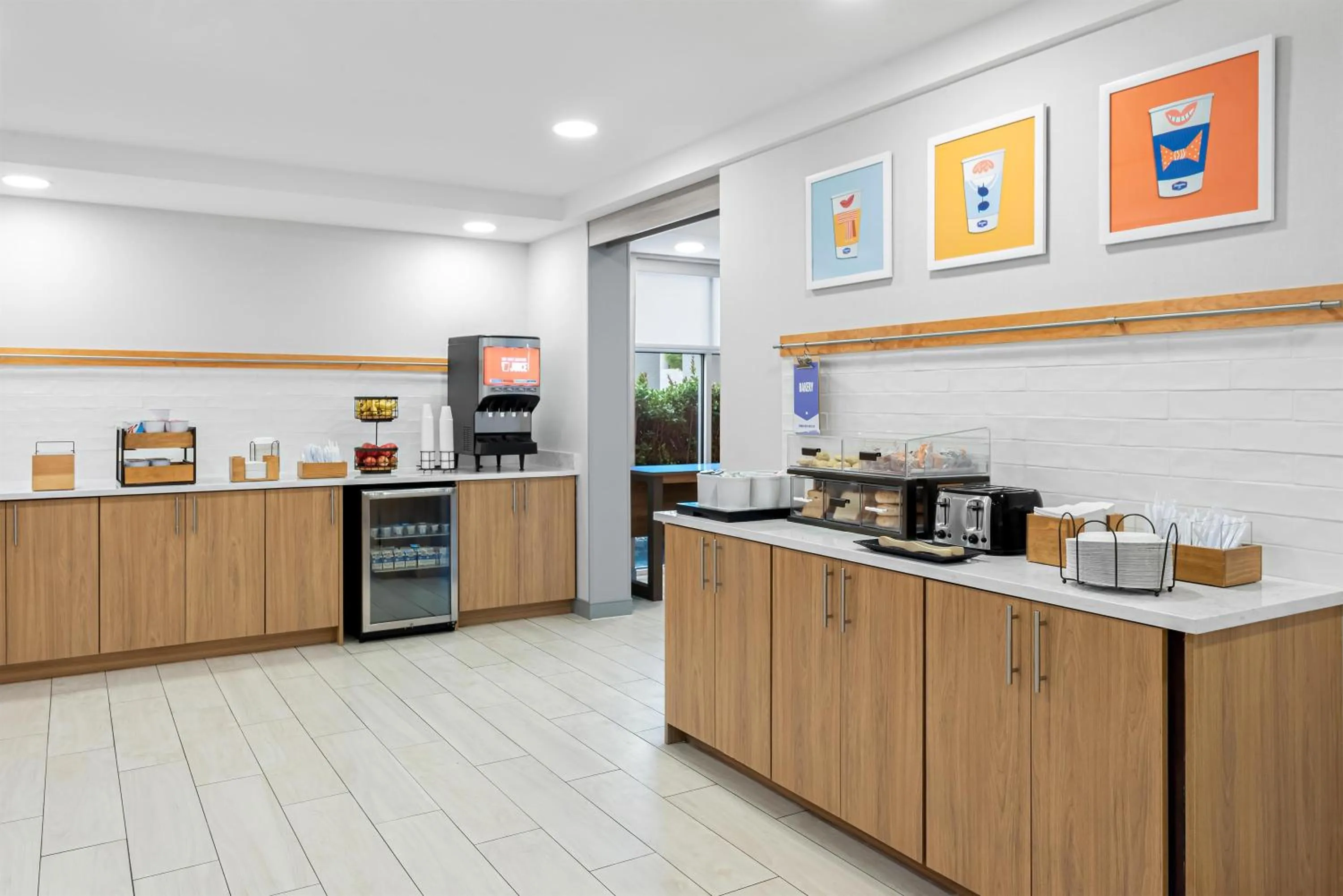 Breakfast in Hampton Inn Gainesville-Haymarket