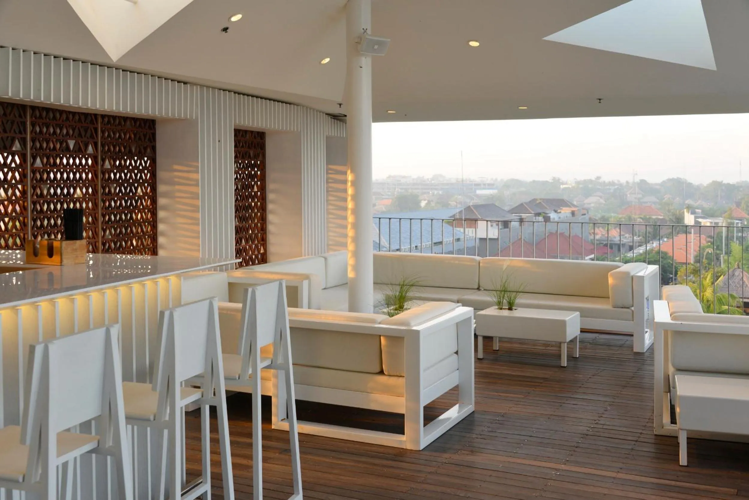 Restaurant/places to eat in IZE Seminyak by LifestyleRetreats