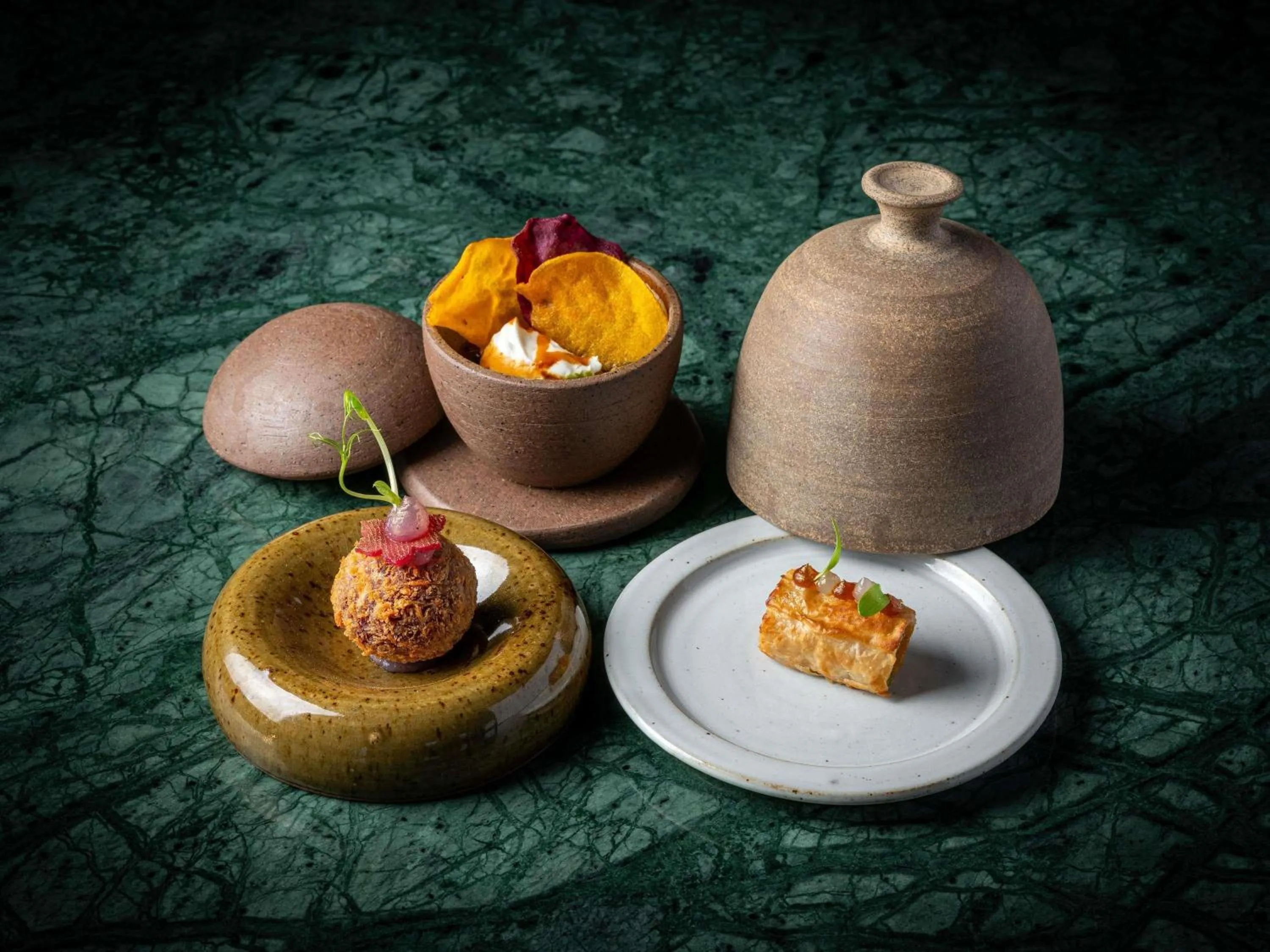 Restaurant/places to eat in Avista Hideaway Phuket Patong - MGallery