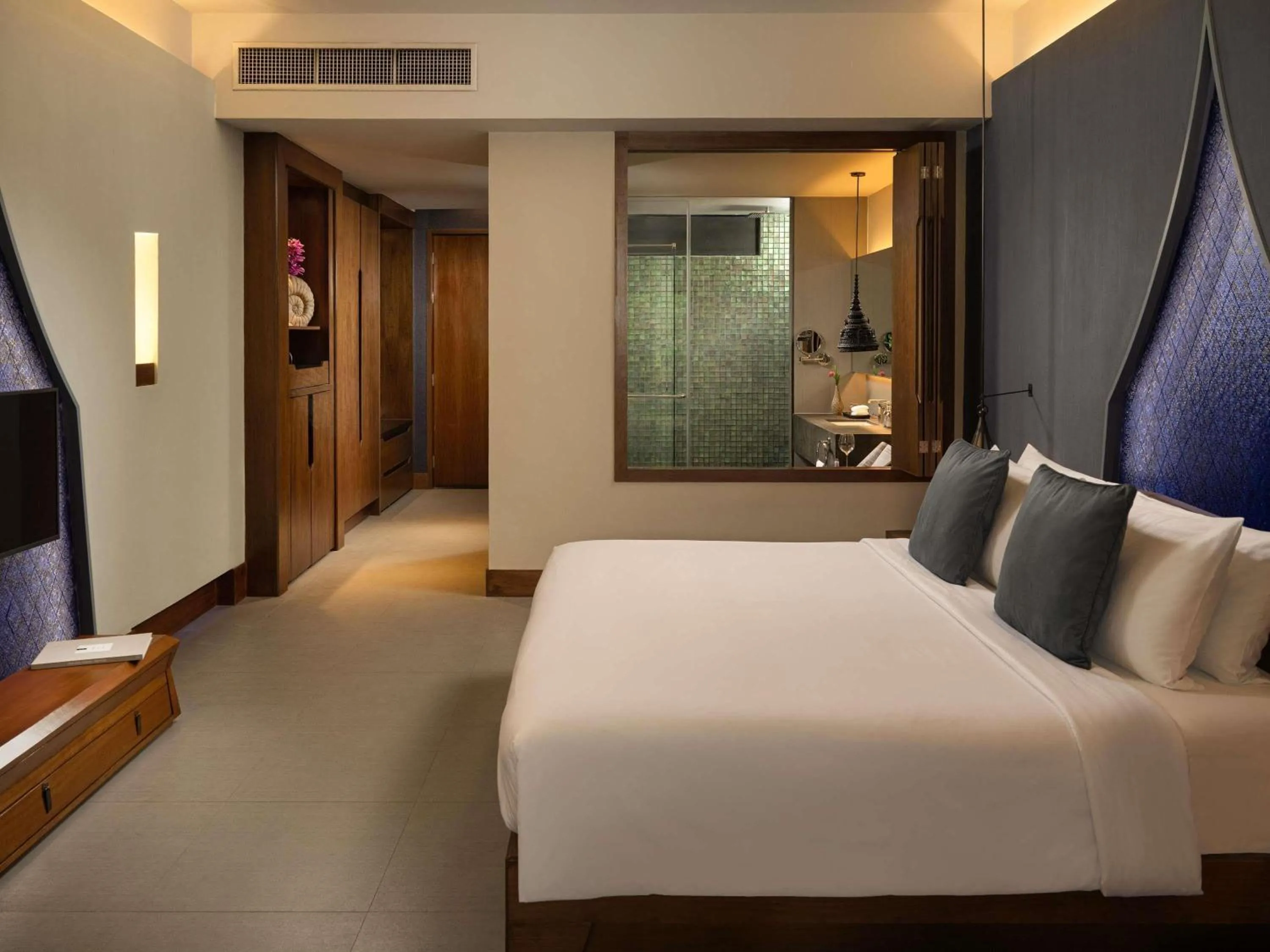 Bedroom, Bed in Avista Hideaway Phuket Patong - MGallery
