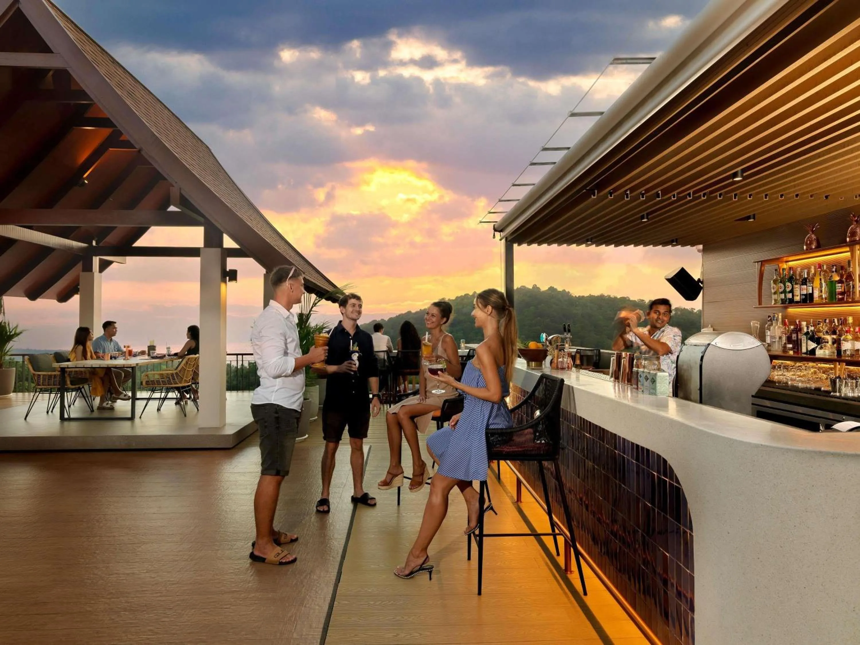 Lounge or bar in Avista Hideaway Phuket Patong - MGallery