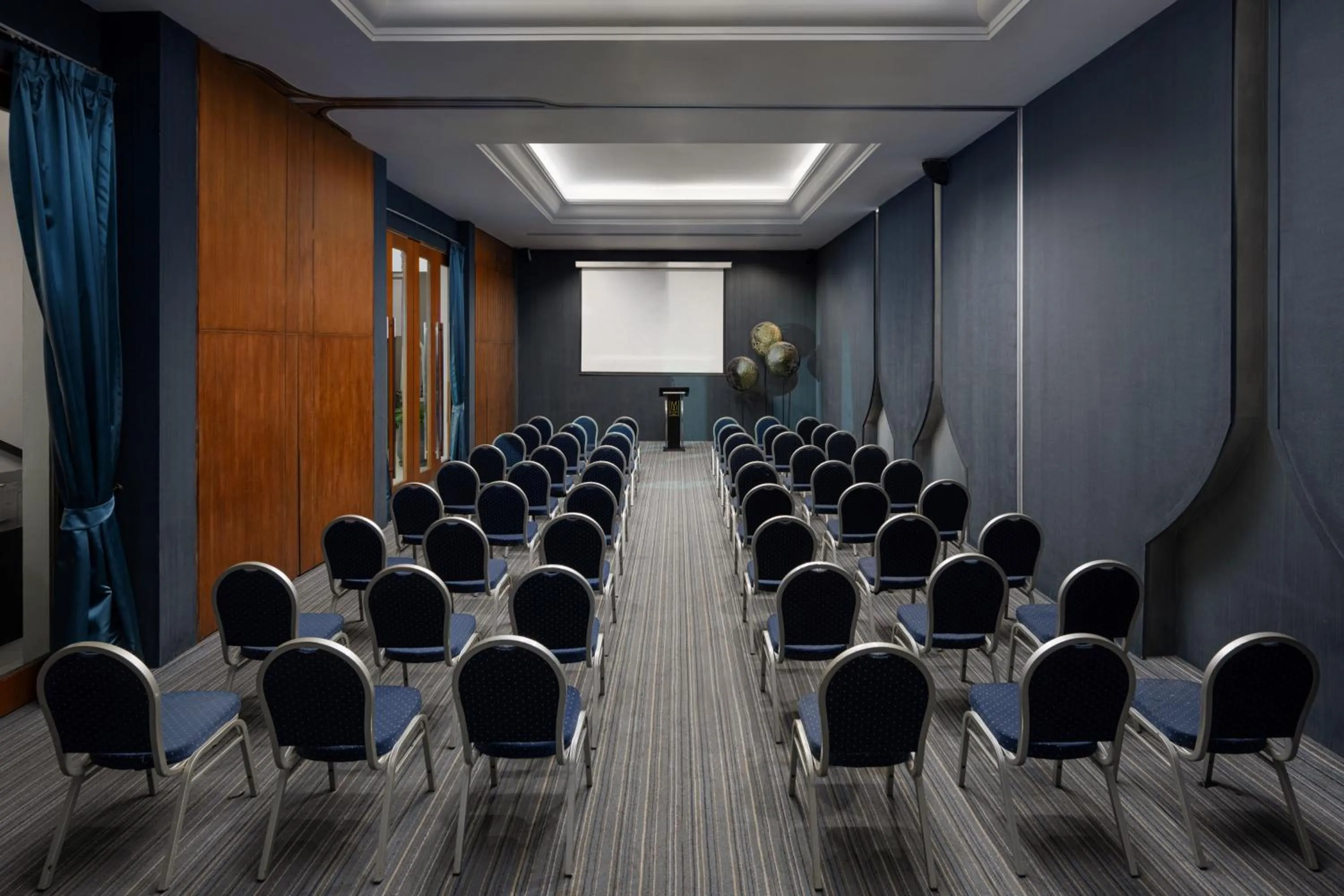 Meeting/conference room in Avista Hideaway Phuket Patong - MGallery