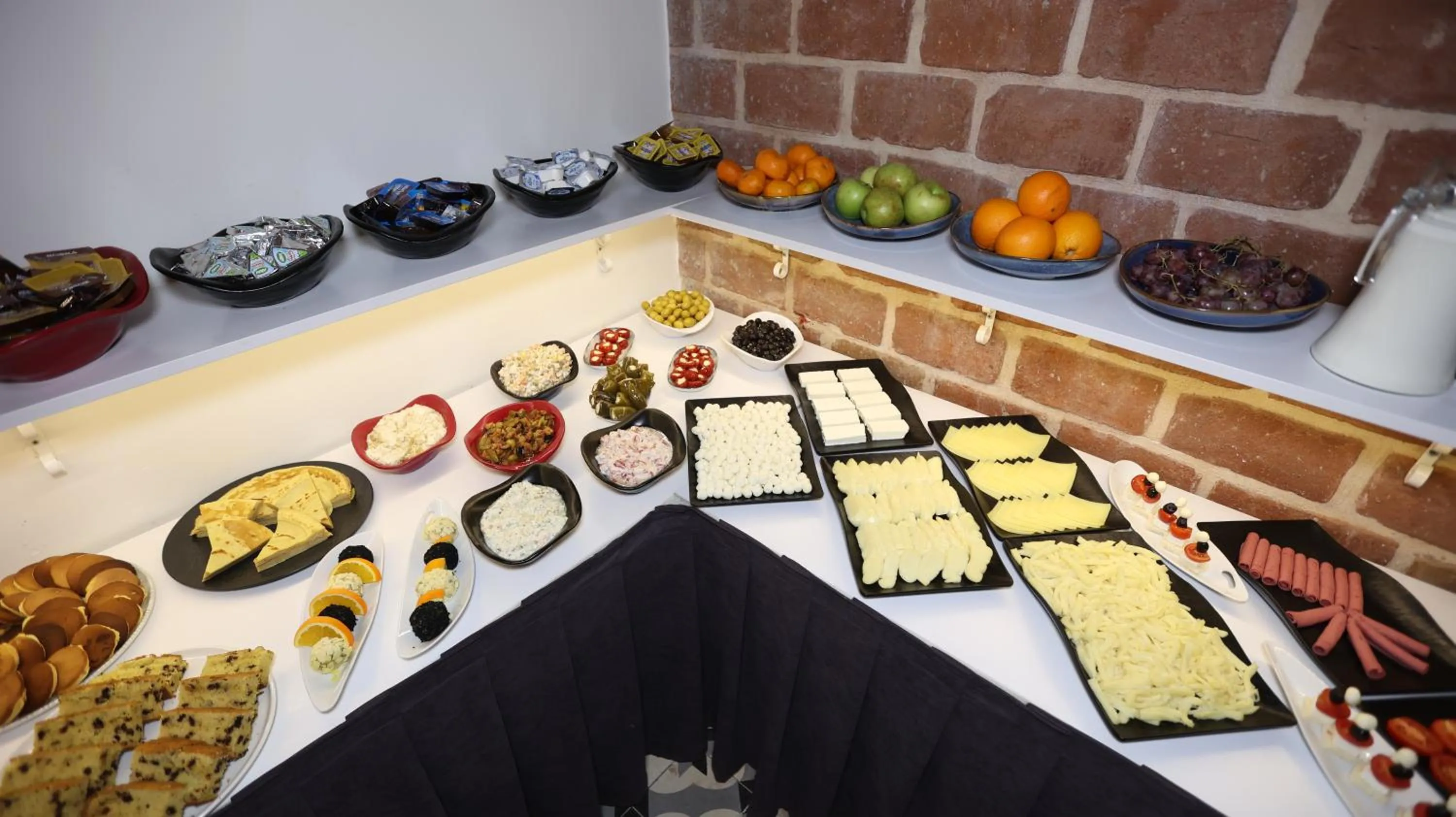 Food and drinks in Royal Tophane