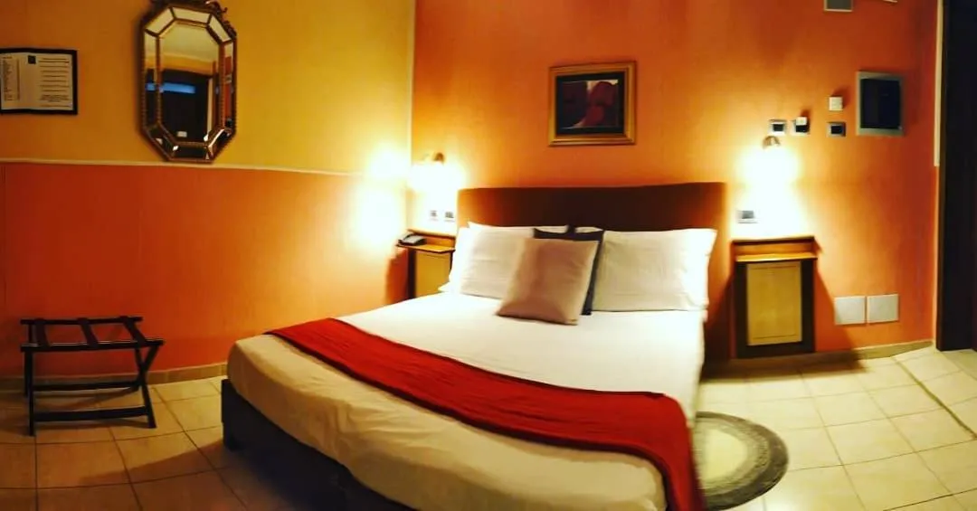 Bed in La Contessa B&B