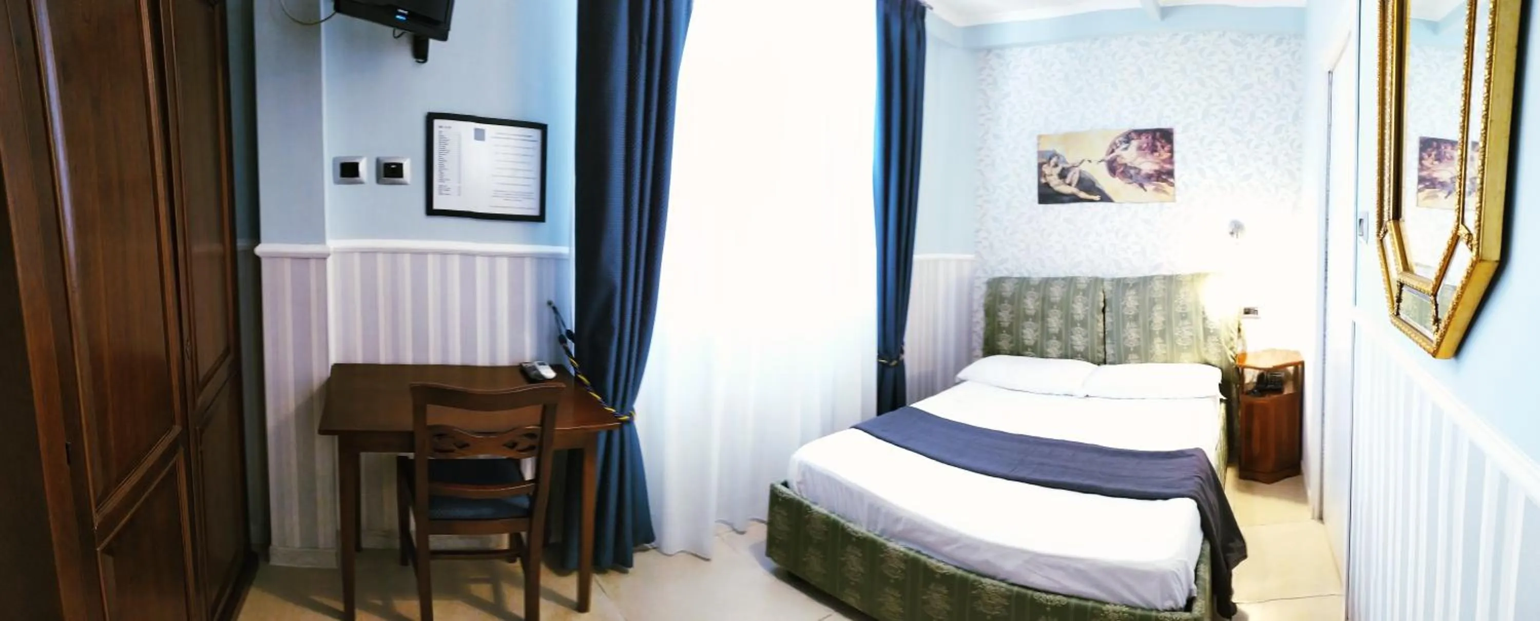 Bed in La Contessa B&B