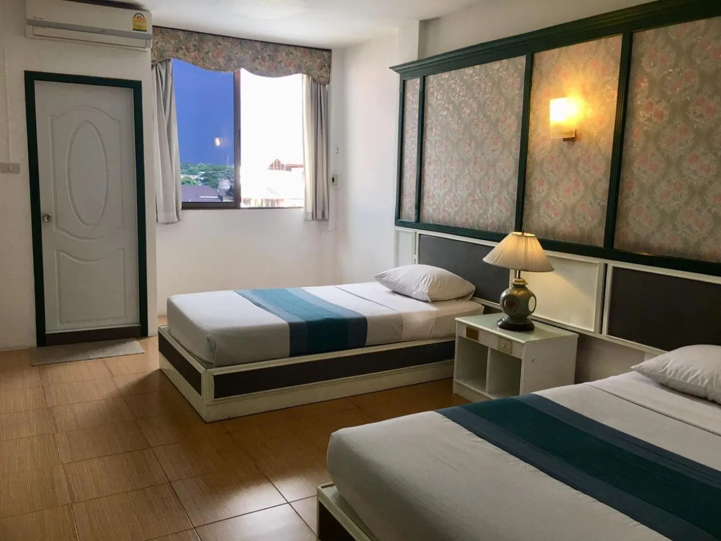 Bed in Highway Hotel