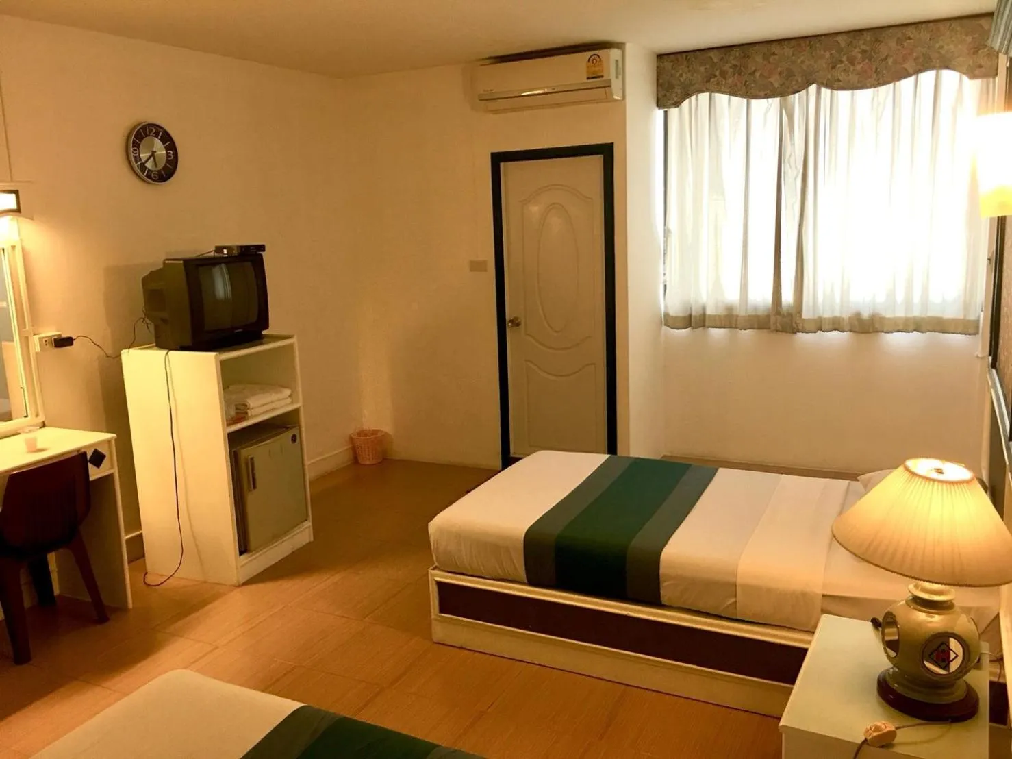 Bed in Highway Hotel