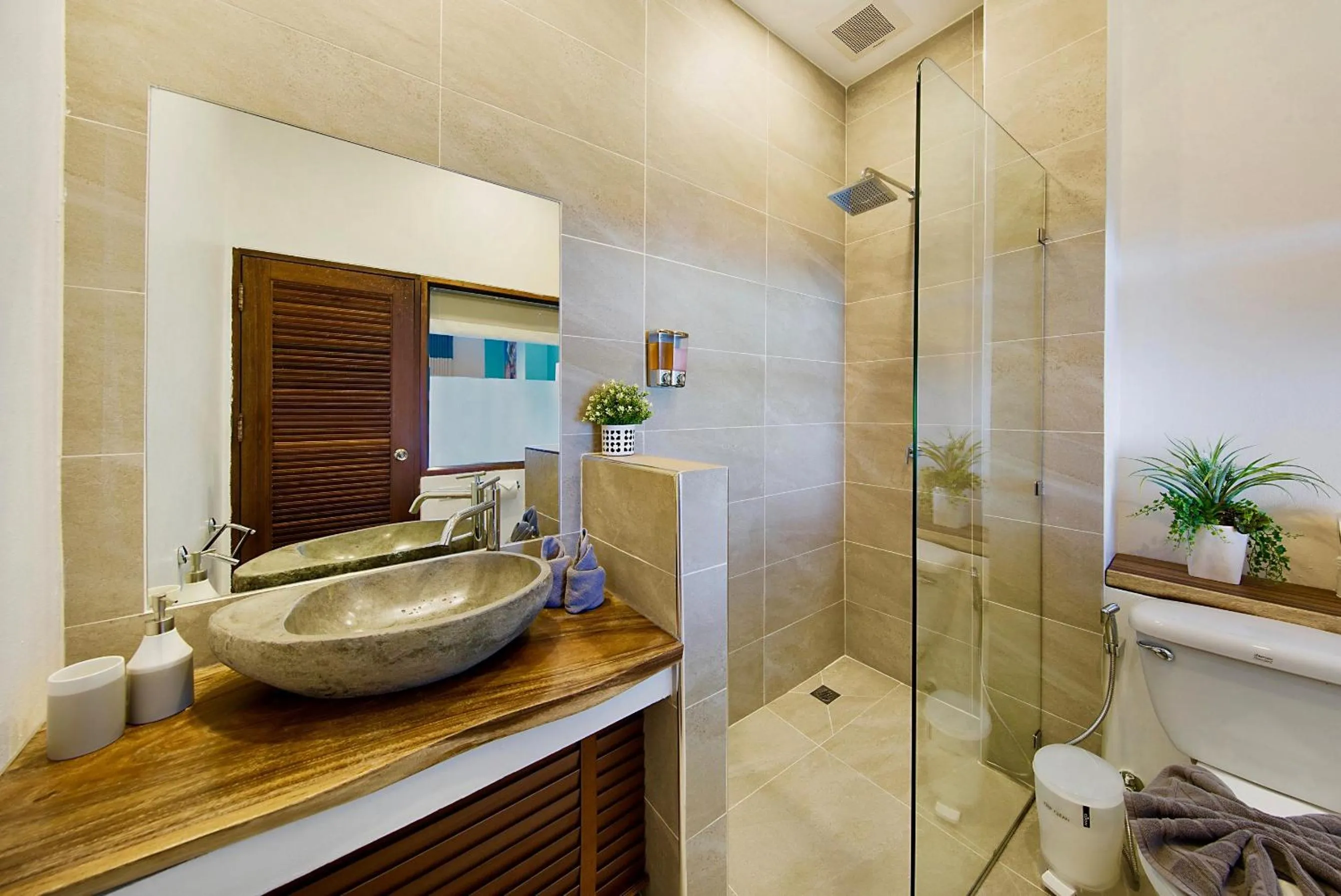 Bathroom in Hacienda Fisherman's Village Koh Samui